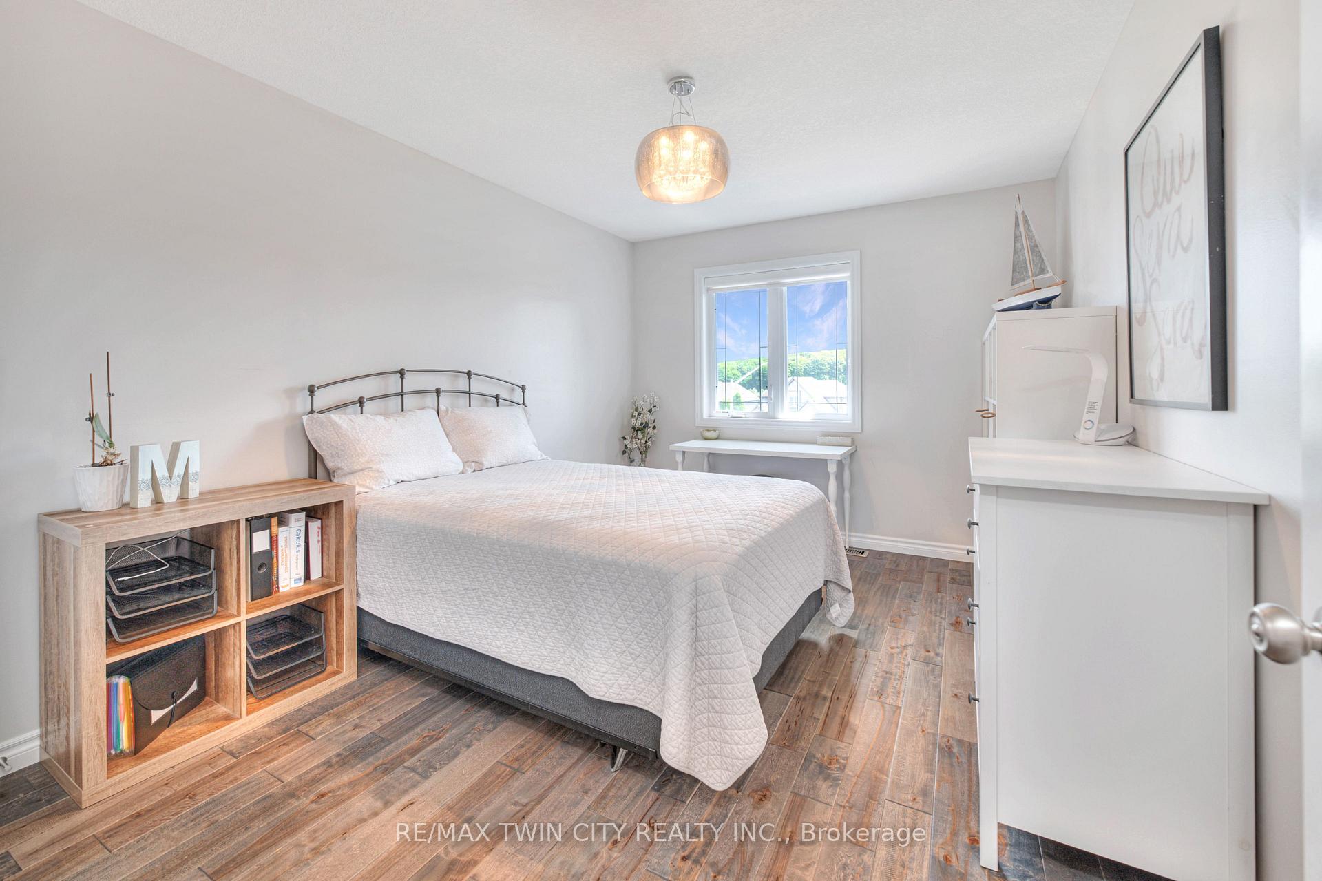 Photo 26 of 451 Twinleaf Street, Waterloo — HOMEH