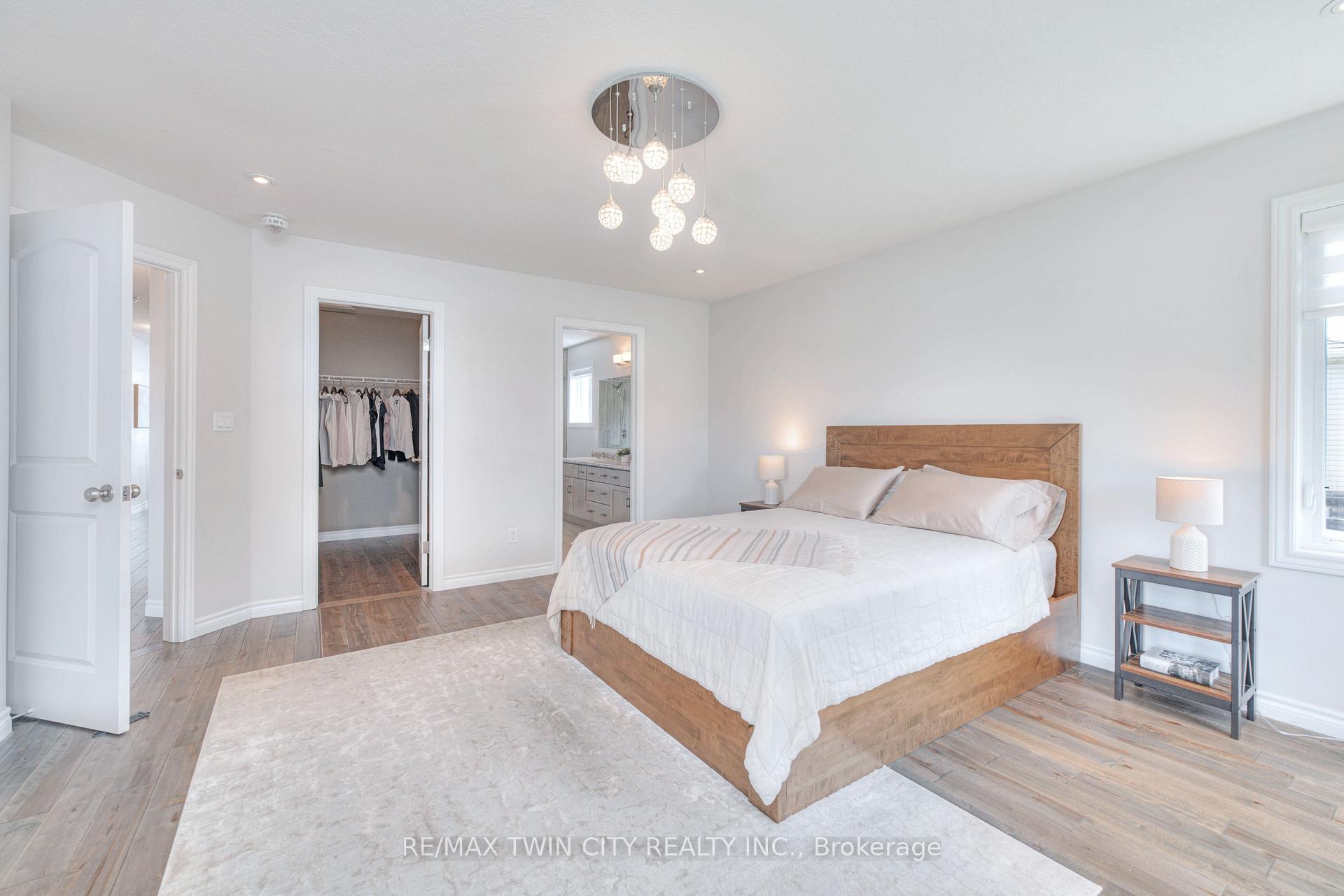 Photo 31 of 451 Twinleaf Street, Waterloo — HOMEH