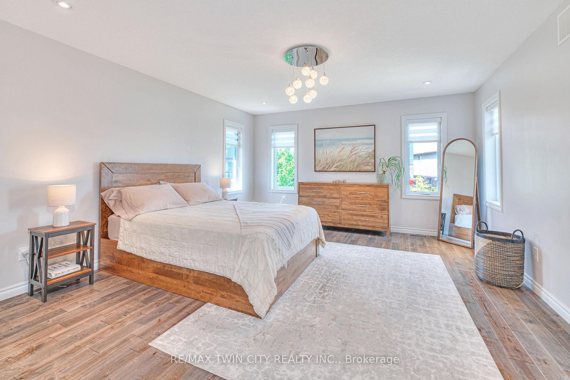 Photo 32 of 451 Twinleaf Street, Waterloo — HOMEH
