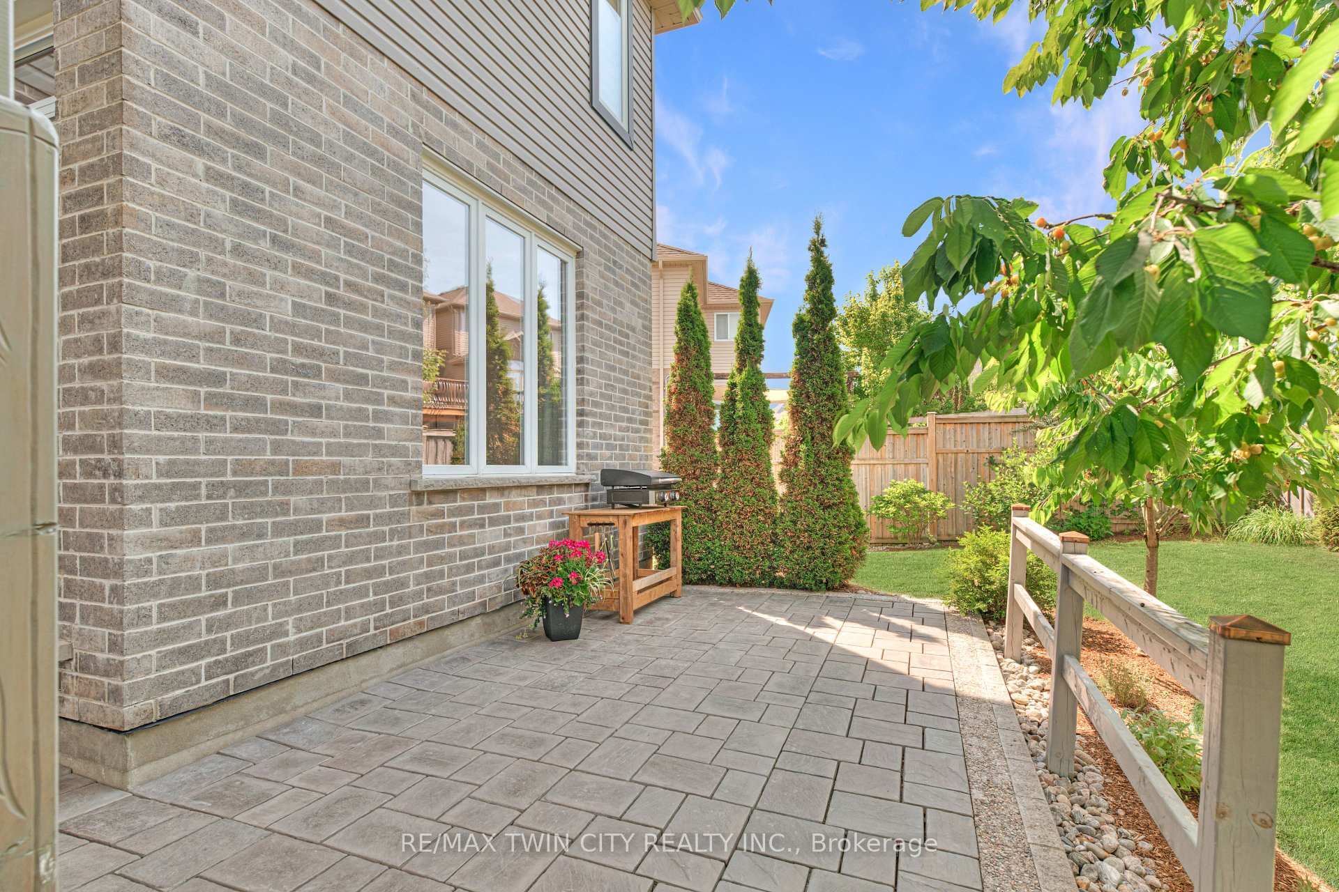 Photo 40 of 451 Twinleaf Street, Waterloo — HOMEH