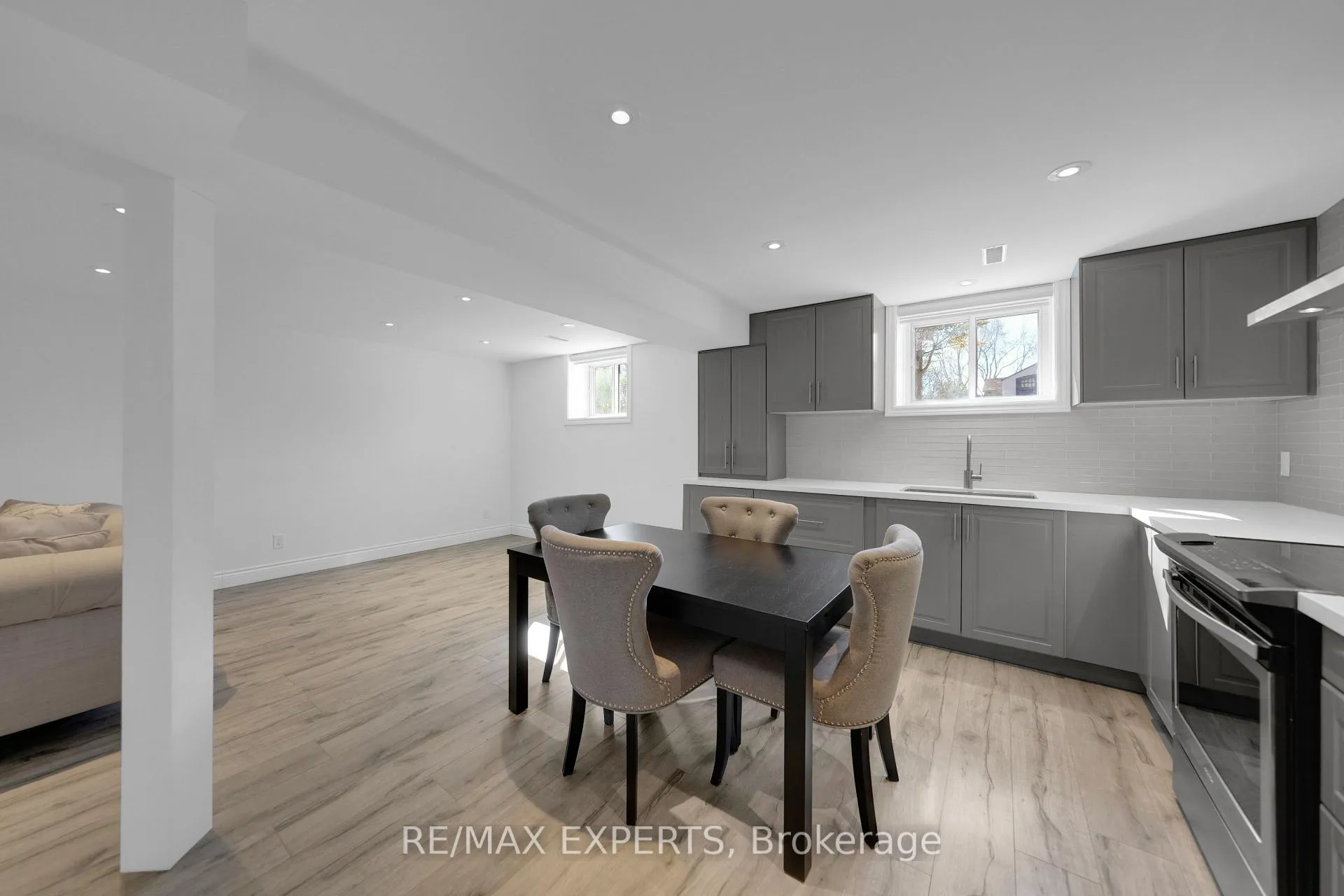 Photo 31 of 351 Hersey Crescent, Caledon, Bolton North — HOMEH