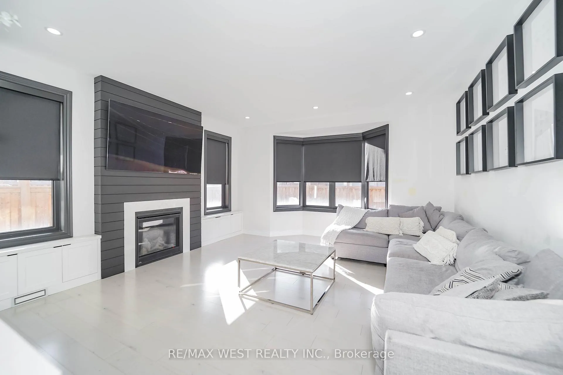 Photo 2 of 61 Bellefond Street, Vaughan, Kleinburg — HOMEH