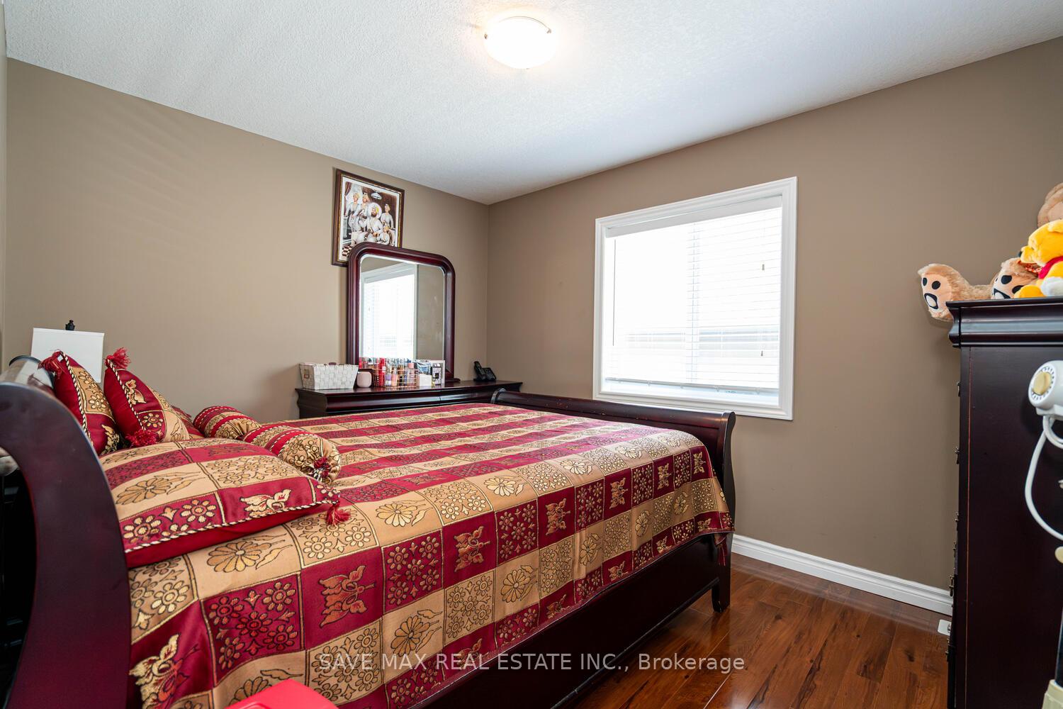 Photo 20 of 315 Thornhill Place, Waterloo — HOMEH