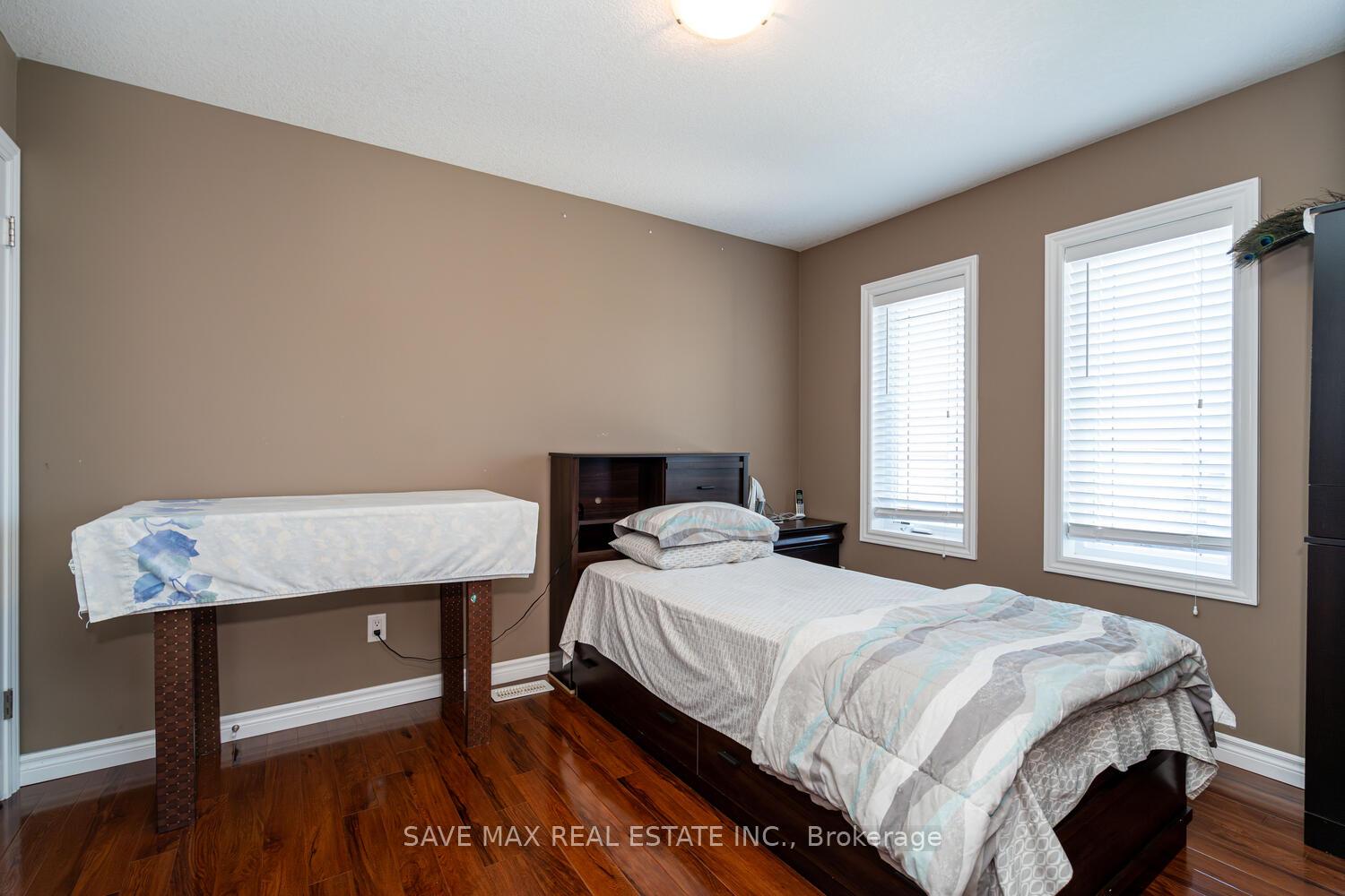 Photo 22 of 315 Thornhill Place, Waterloo — HOMEH