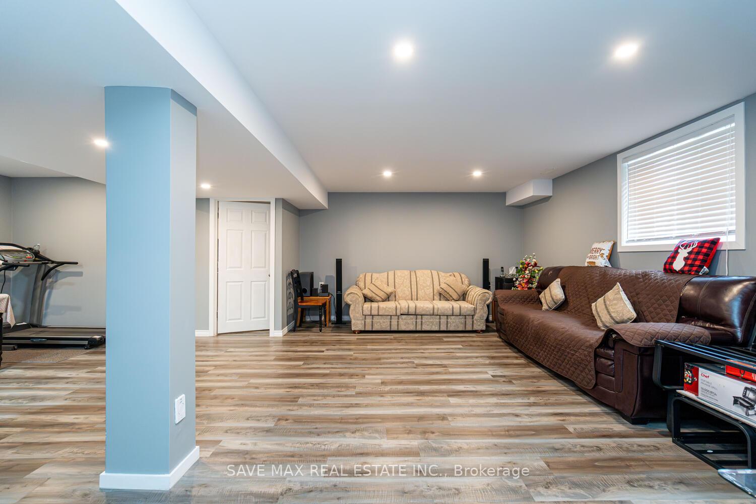 Photo 24 of 315 Thornhill Place, Waterloo — HOMEH