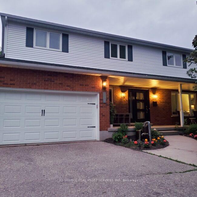 Photo 1 of 361 Westridge Drive, Waterloo, Maple Hills — HOMEH