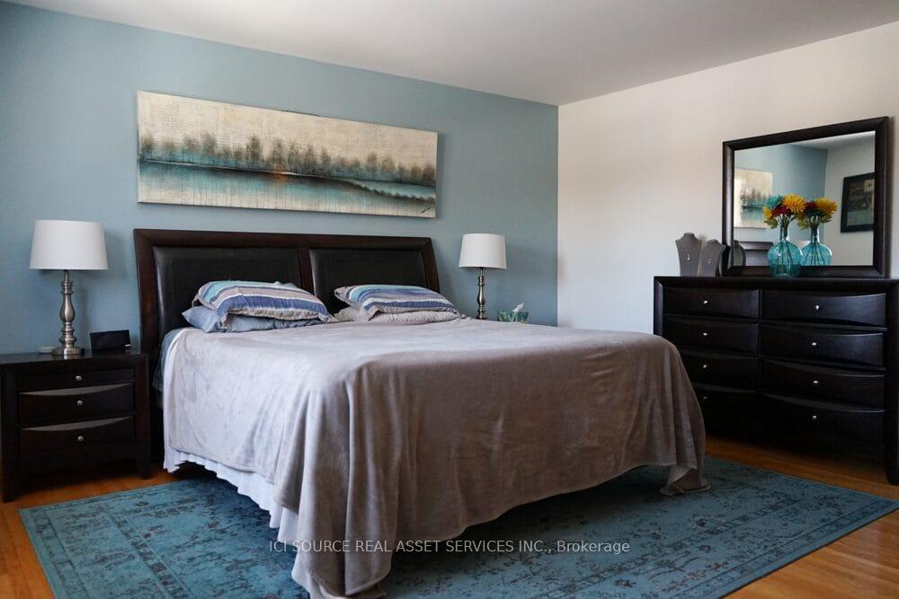 Photo 13 of 361 Westridge Drive, Waterloo, Maple Hills — HOMEH