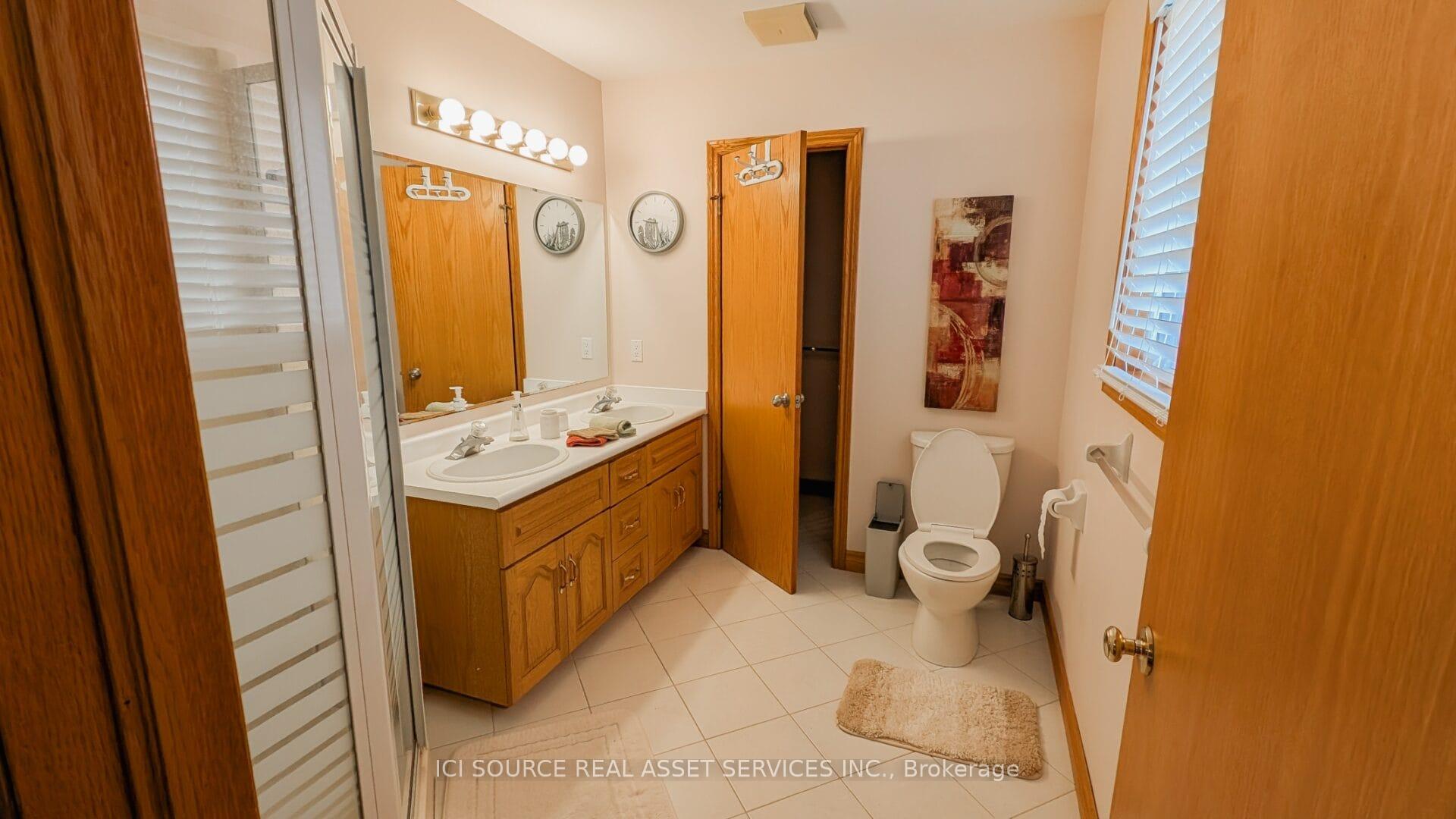 Photo 15 of 361 Westridge Drive, Waterloo, Maple Hills — HOMEH