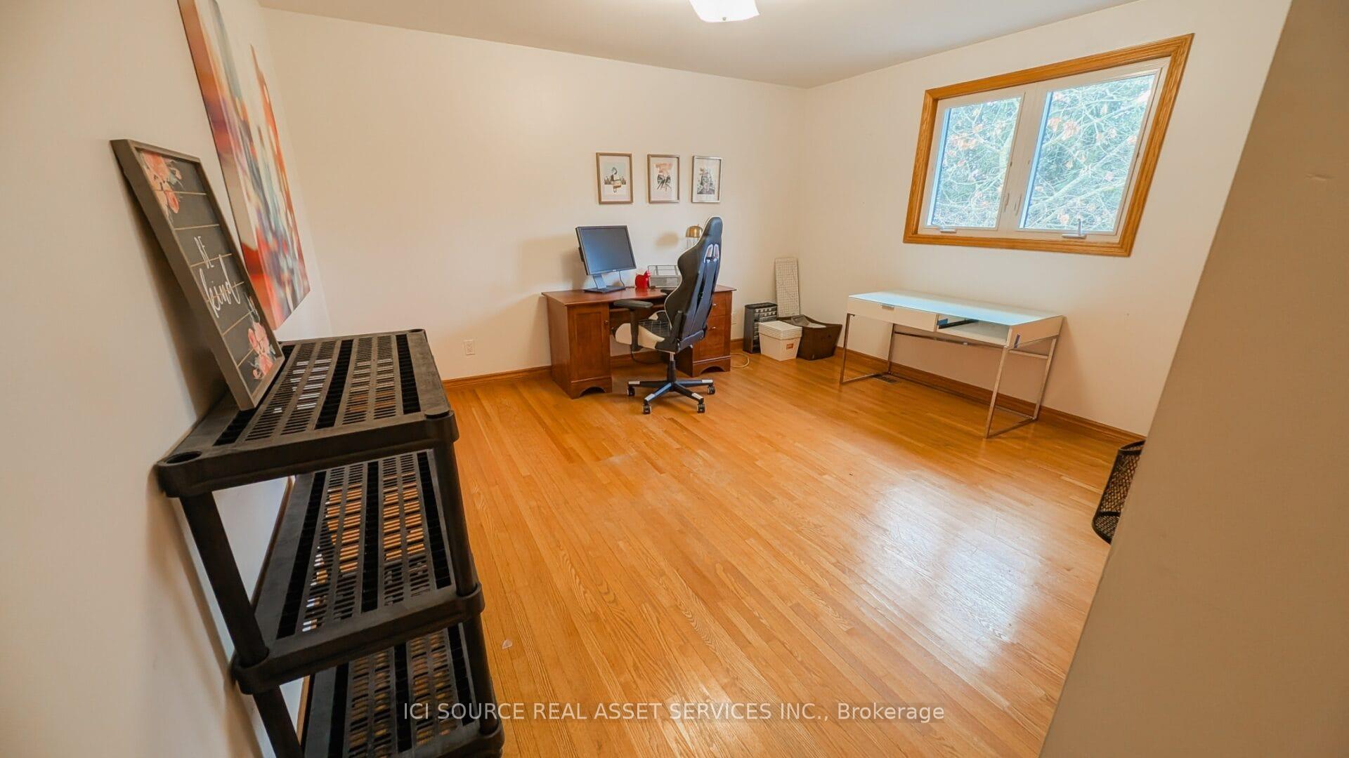 Photo 19 of 361 Westridge Drive, Waterloo, Maple Hills — HOMEH