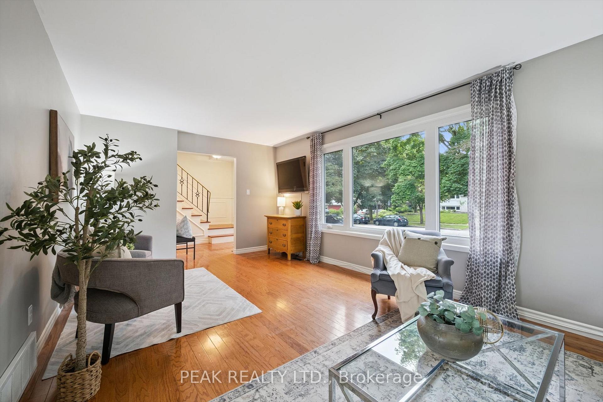 Photo 10 of 358 Craigleith Drive, Waterloo — HOMEH