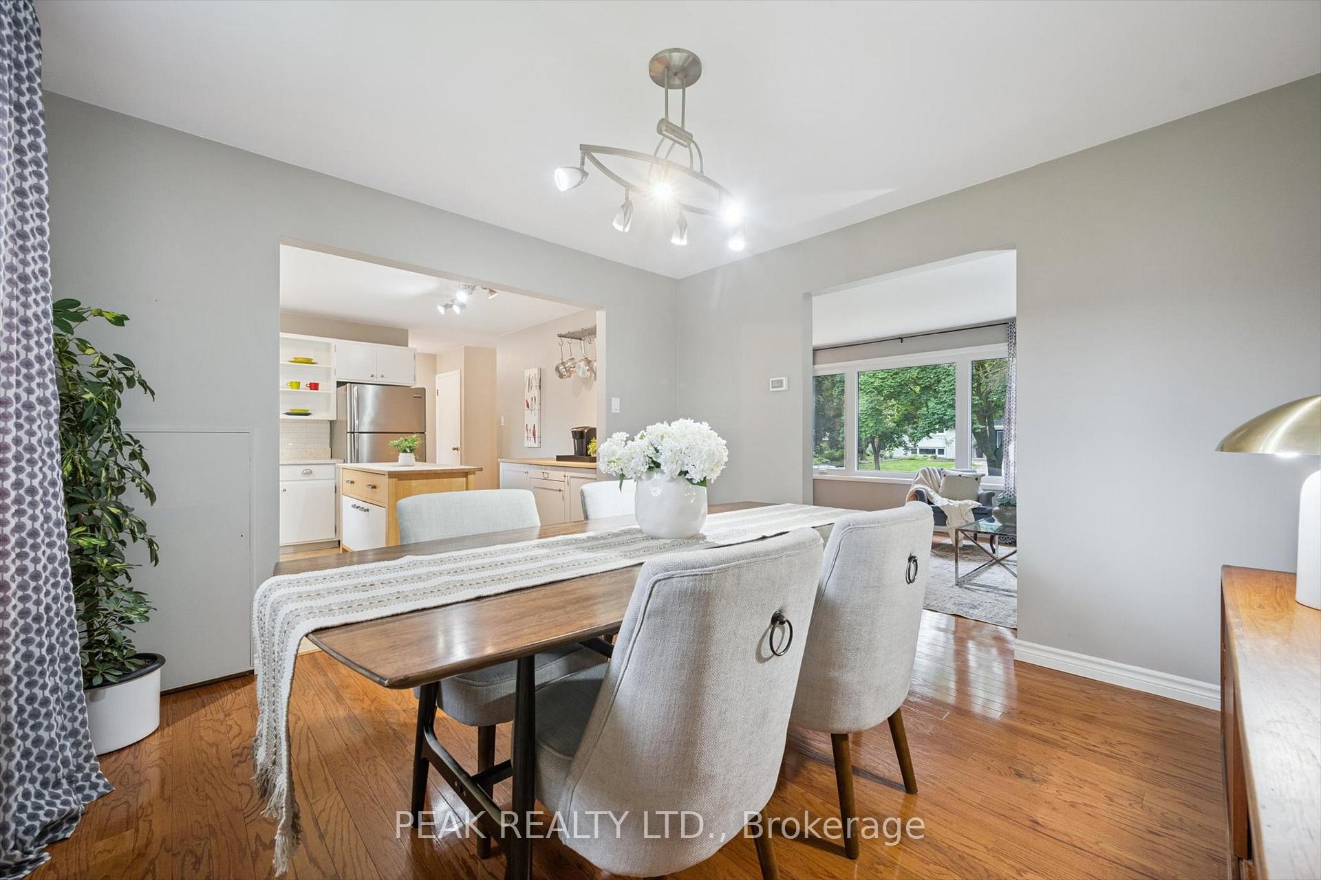 Photo 12 of 358 Craigleith Drive, Waterloo — HOMEH