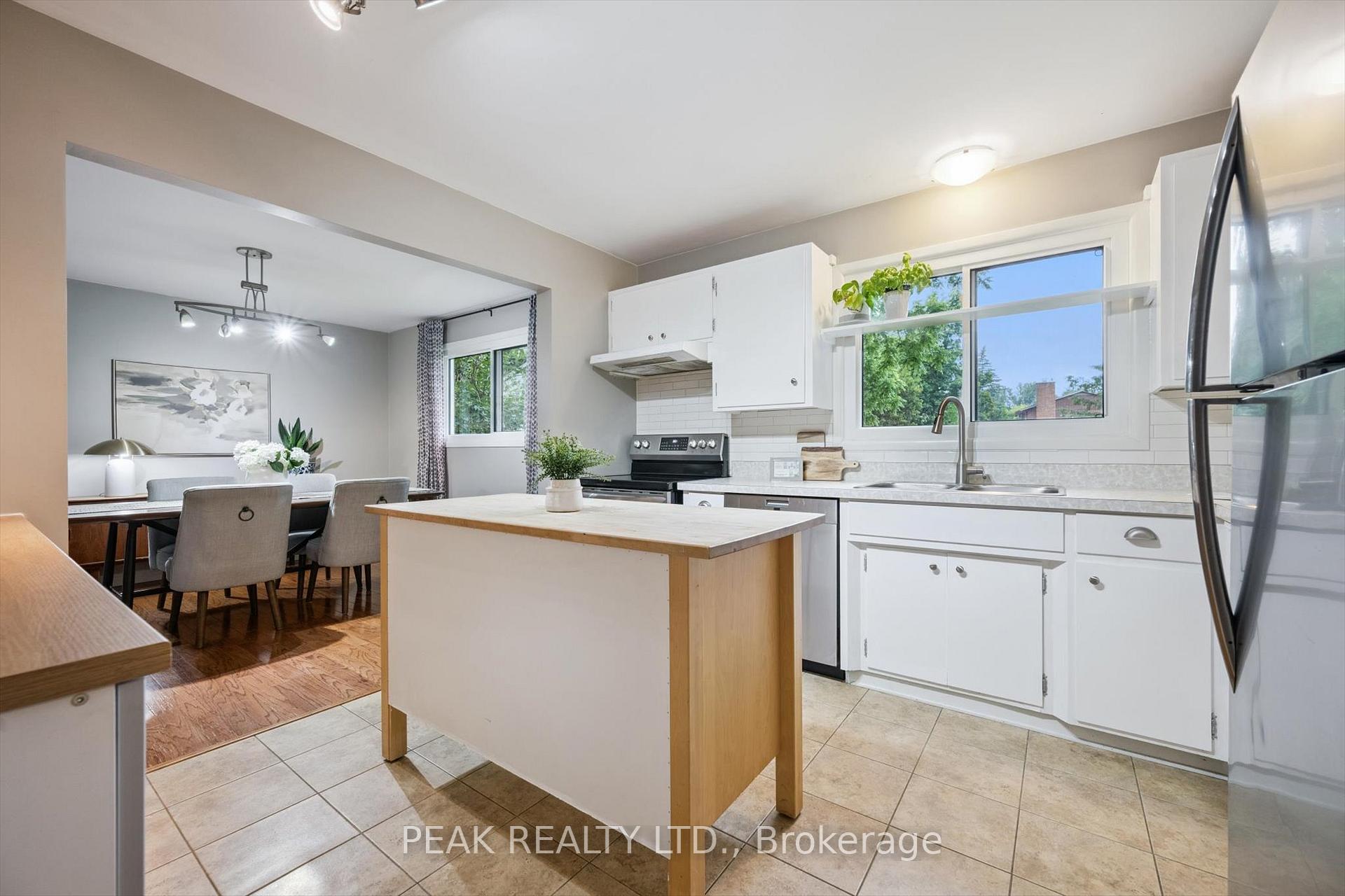 Photo 14 of 358 Craigleith Drive, Waterloo — HOMEH