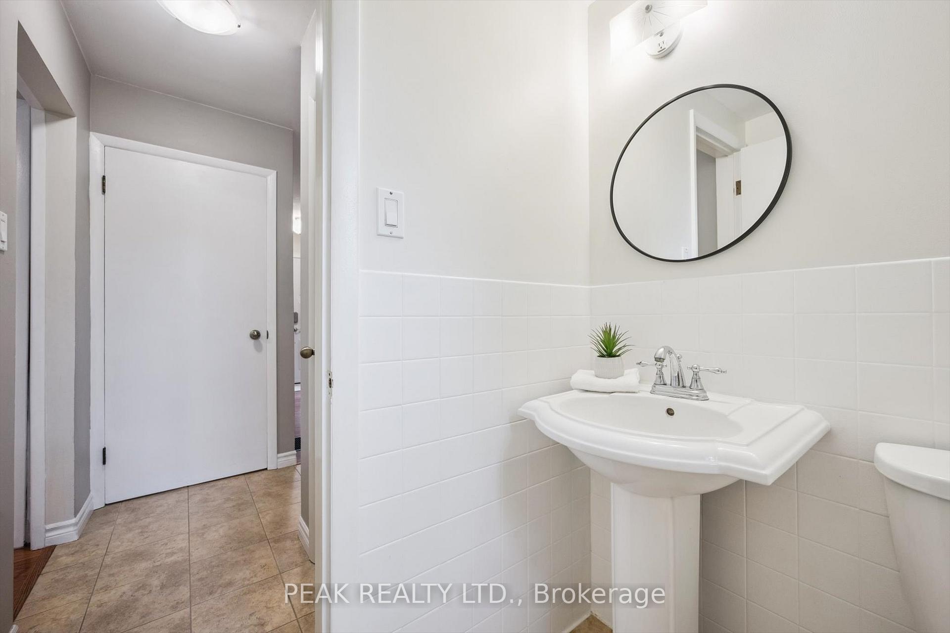 Photo 20 of 358 Craigleith Drive, Waterloo — HOMEH