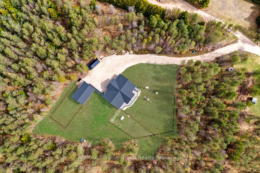 Photo 3 of 615690 Hamilton Lane, West Grey — HOMEH