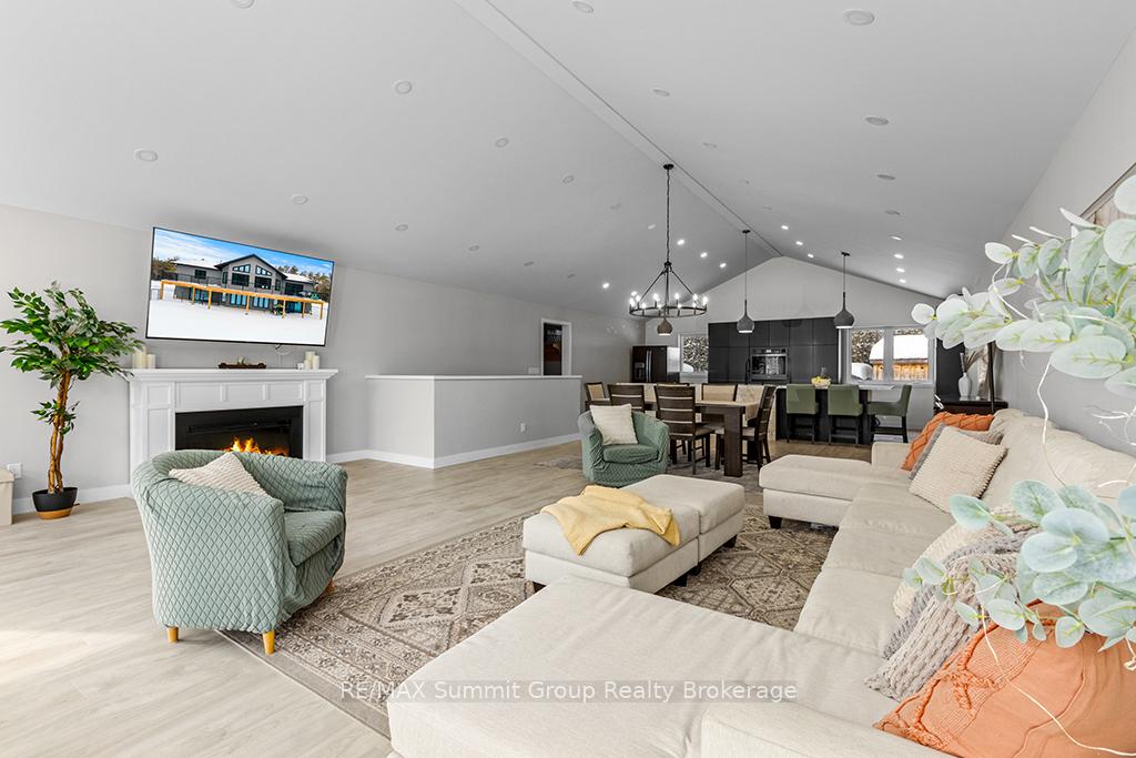 Photo 10 of 615690 Hamilton Lane, West Grey — HOMEH