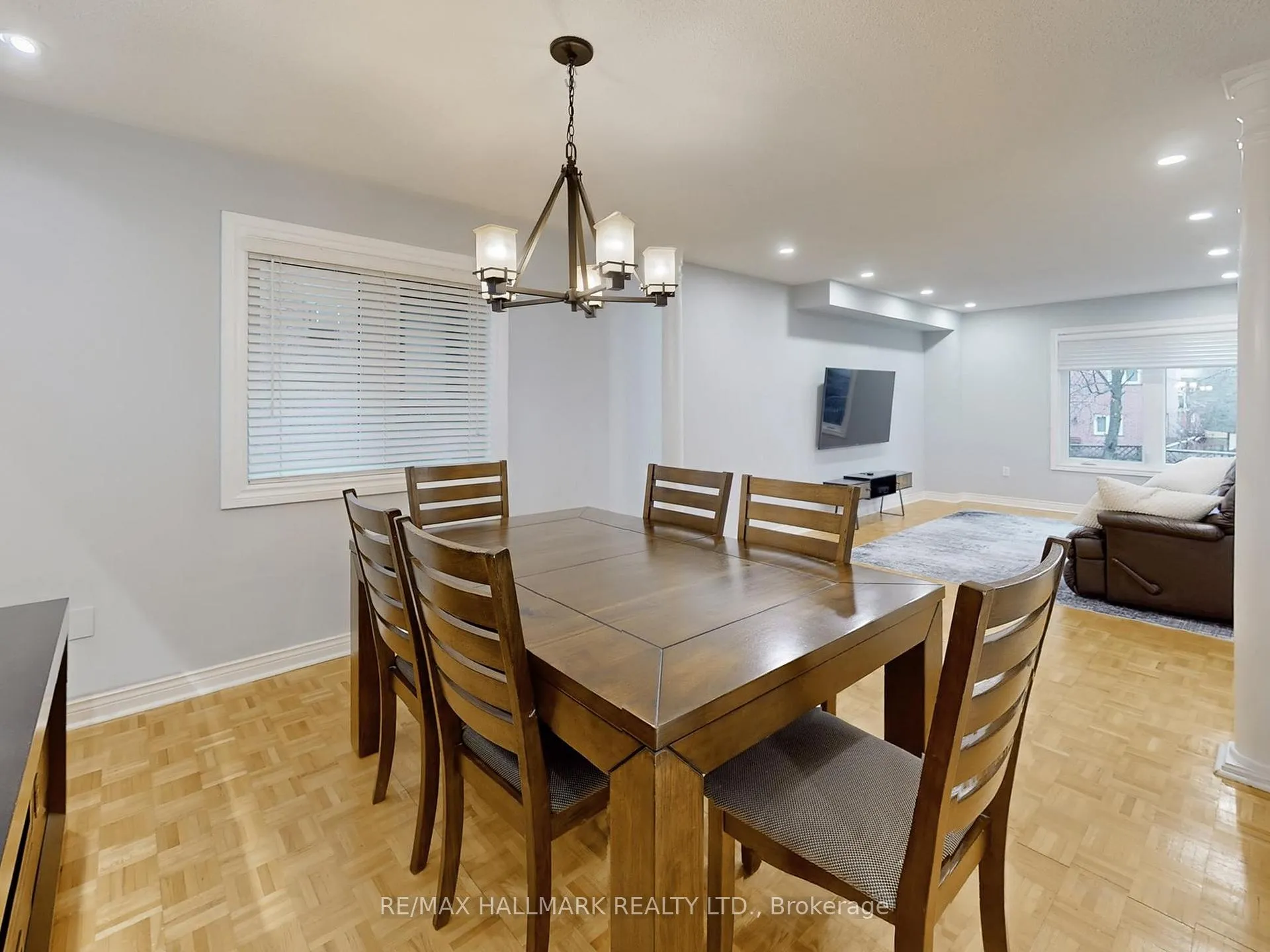 Photo 12 of 156 Stone Road, Aurora, Aurora Grove — HOMEH