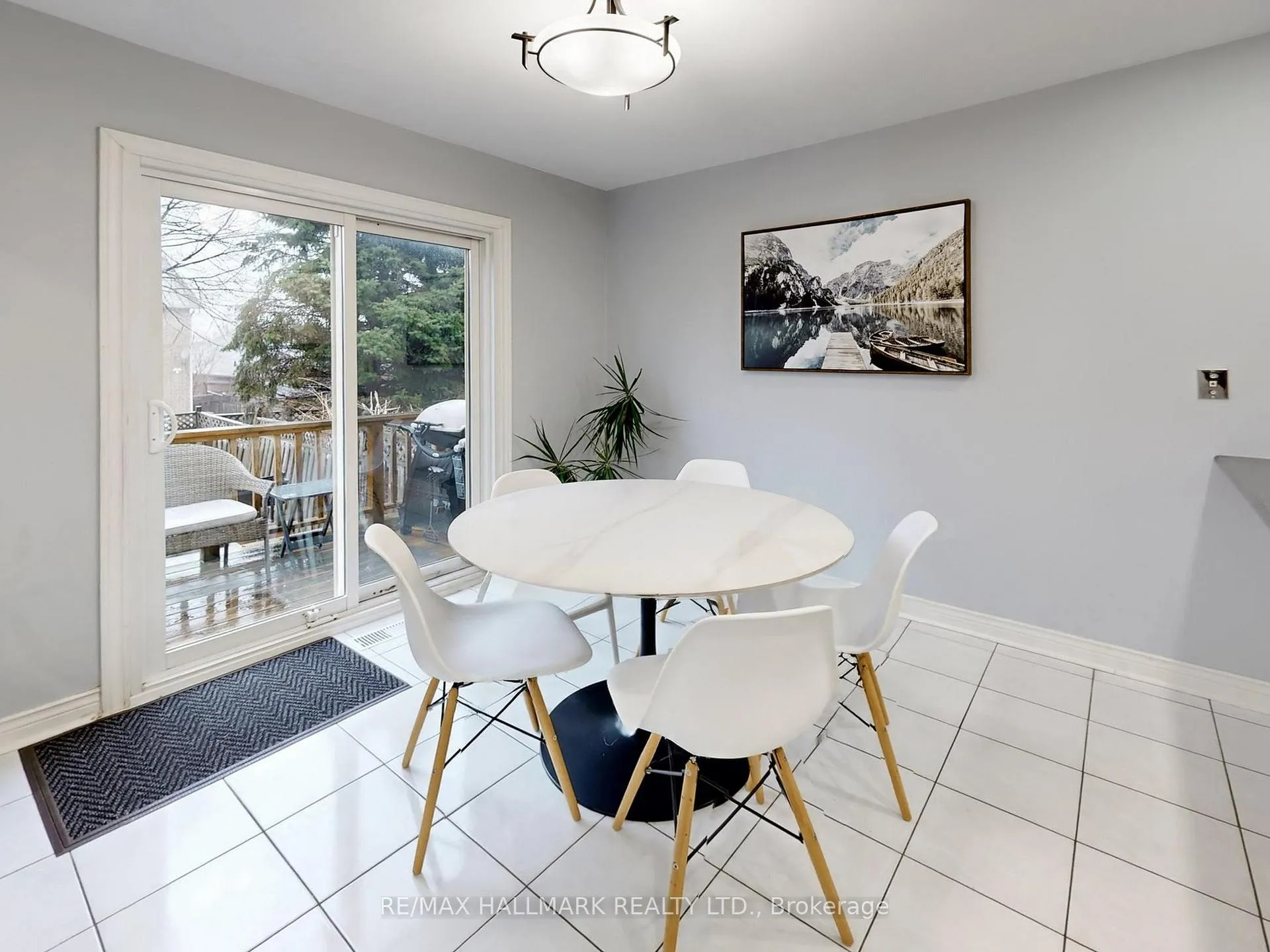 Photo 16 of 156 Stone Road, Aurora, Aurora Grove — HOMEH