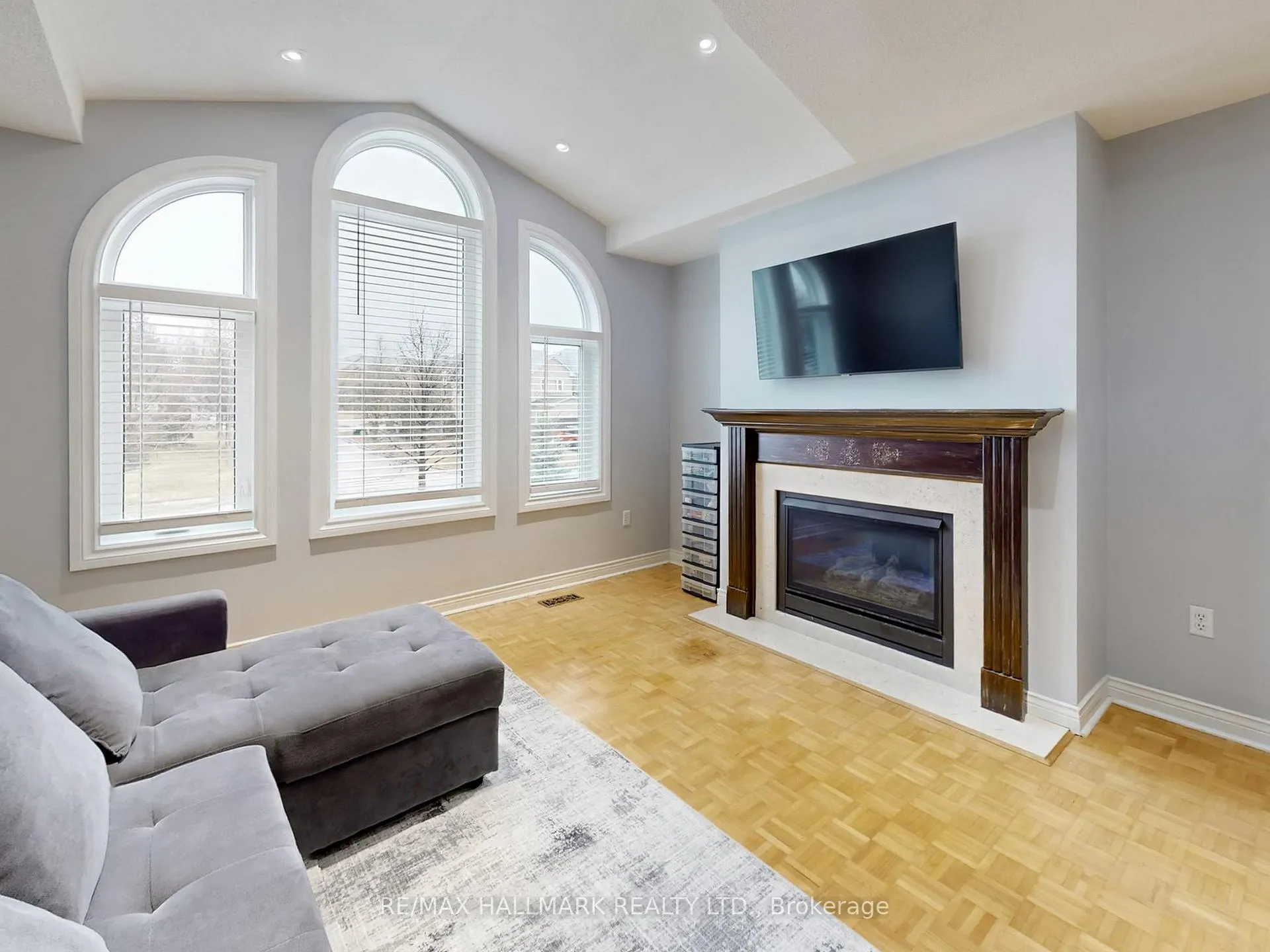 Photo 23 of 156 Stone Road, Aurora, Aurora Grove — HOMEH