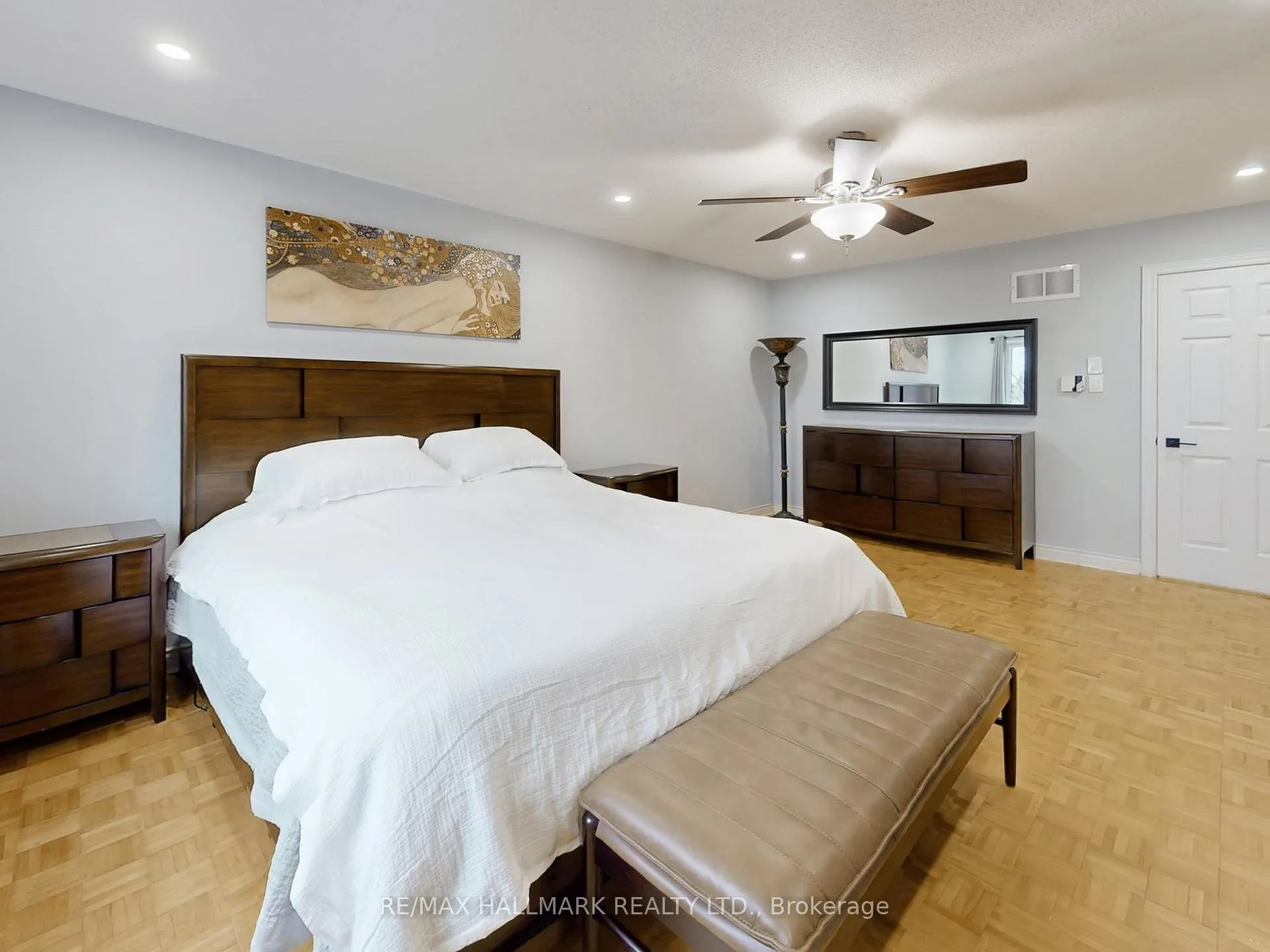 Photo 27 of 156 Stone Road, Aurora, Aurora Grove — HOMEH