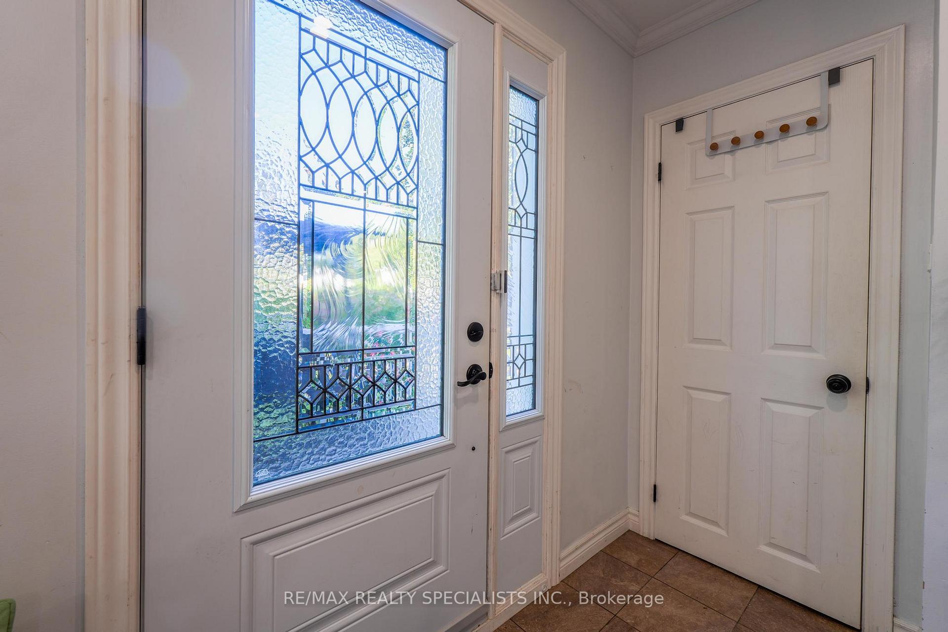 Photo 24 of 18 Corbett Crescent, Aurora, Aurora Highlands — HOMEH