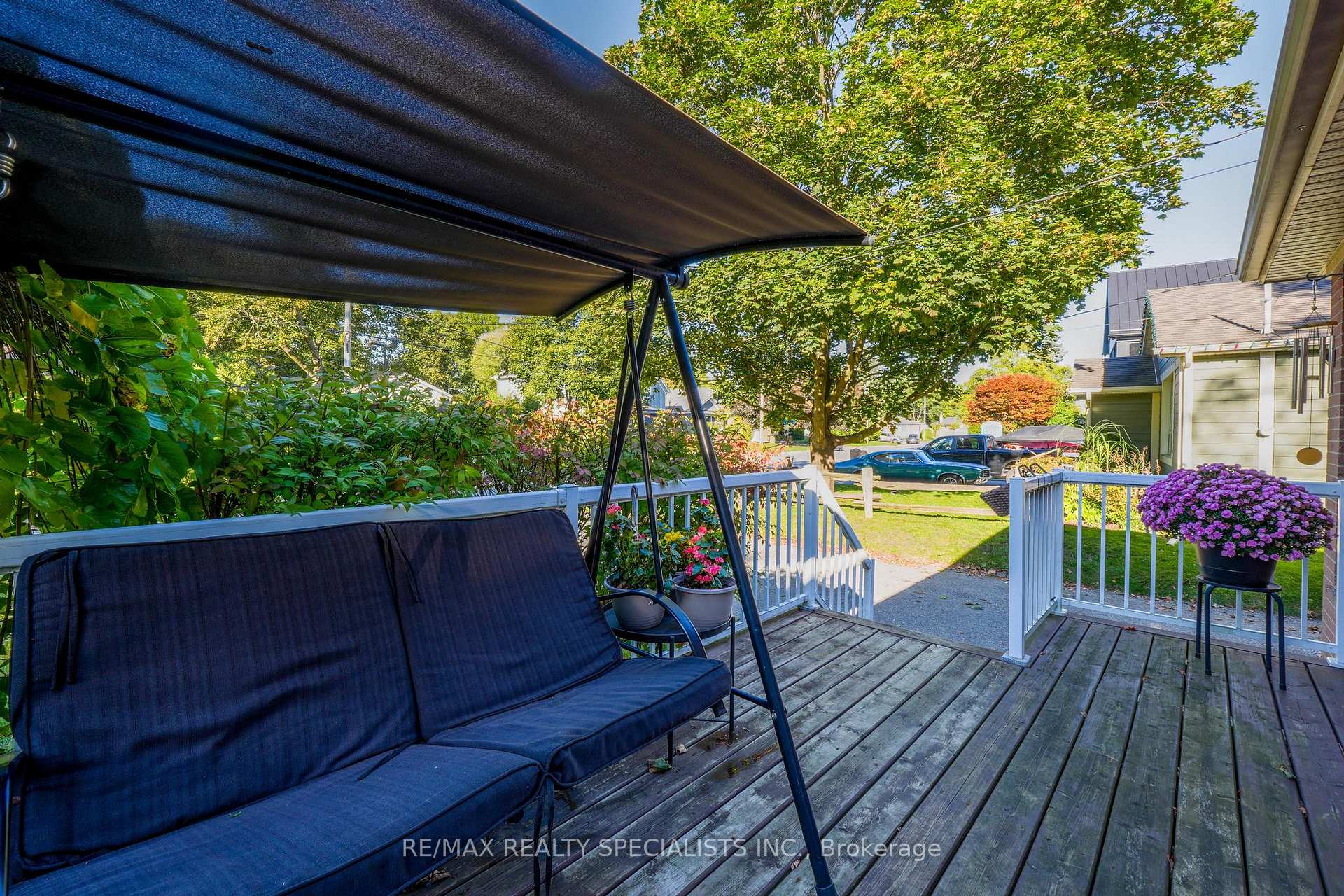 Photo 16 of 18 Corbett Crescent, Aurora, Aurora Highlands — HOMEH