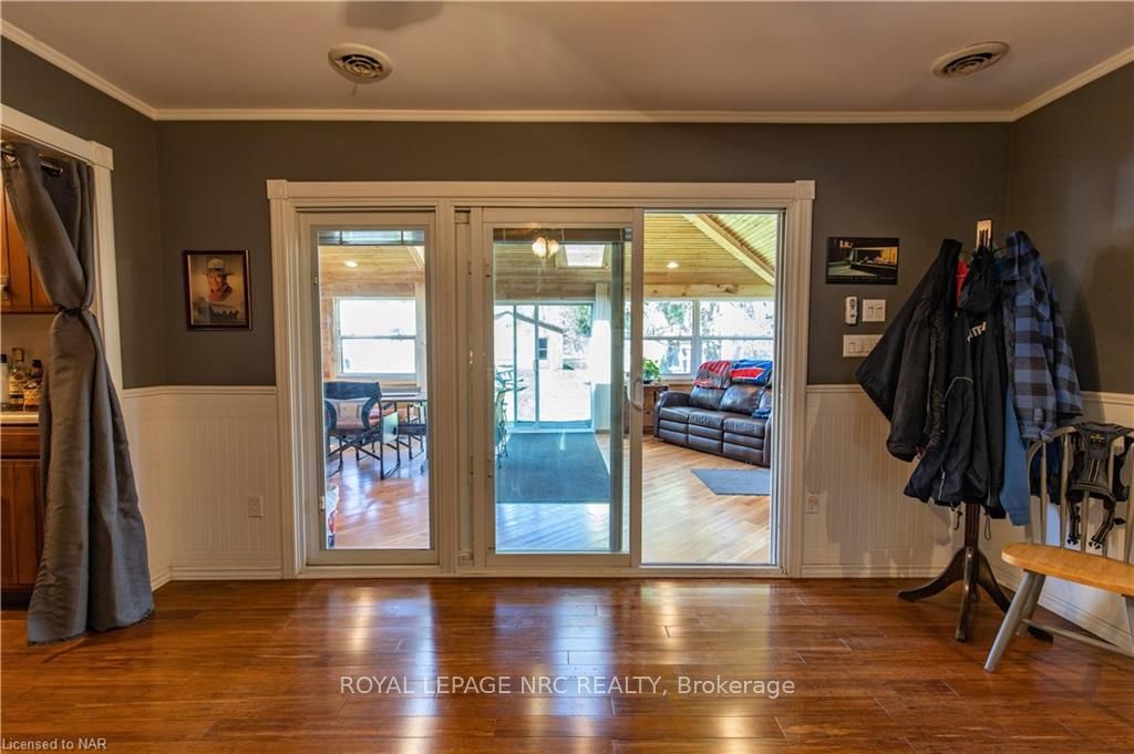 Photo 4 of 10576 Woodland Dr, Wainfleet, Lakeshore — HOMEH