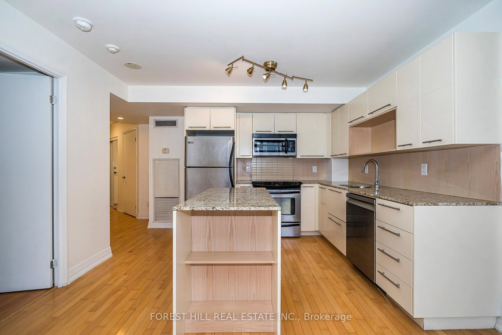 Photo 9 of Unit 1607, 25 Carlton St, Toronto, Church-Yonge Corridor — HOMEH