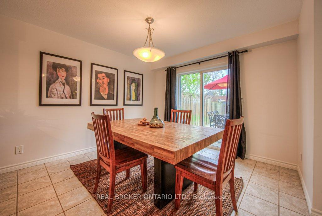 Photo 13 of 511 Mariner Drive, Waterloo — HOMEH