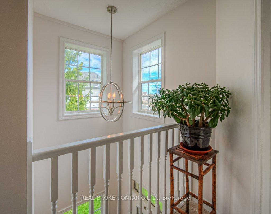 Photo 24 of 511 Mariner Drive, Waterloo — HOMEH