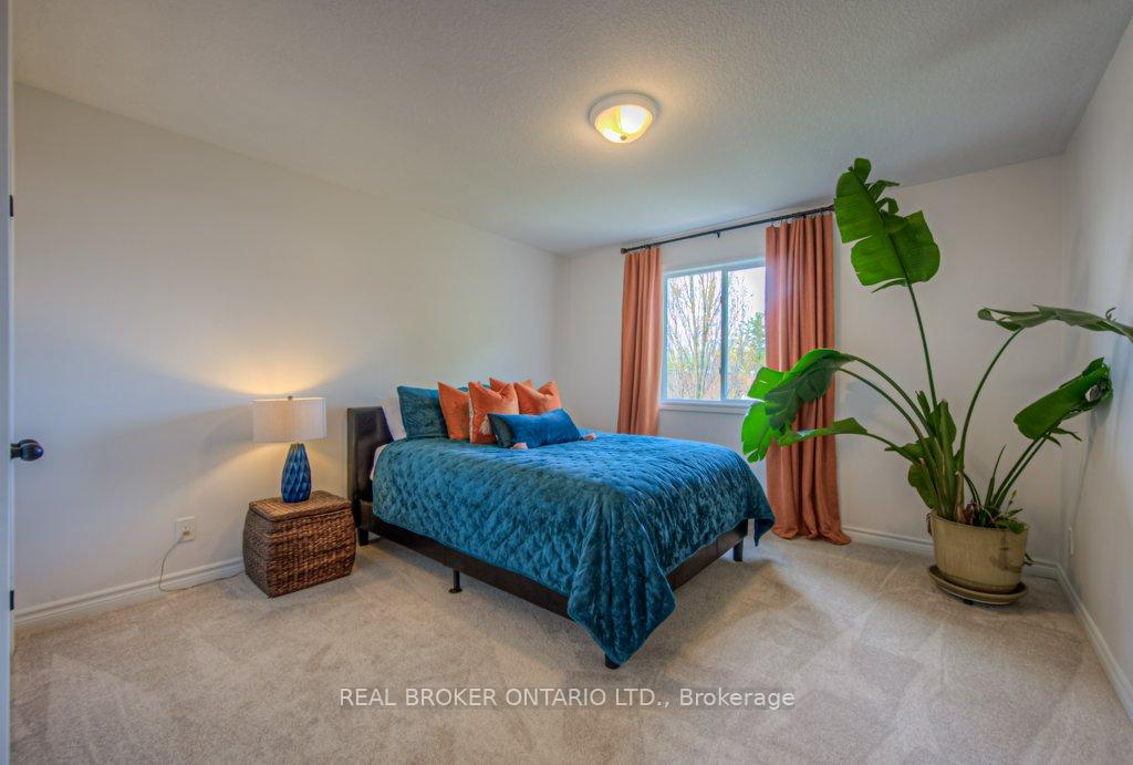 Photo 25 of 511 Mariner Drive, Waterloo — HOMEH