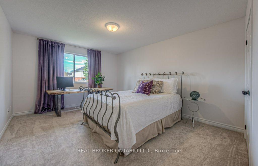 Photo 34 of 511 Mariner Drive, Waterloo — HOMEH
