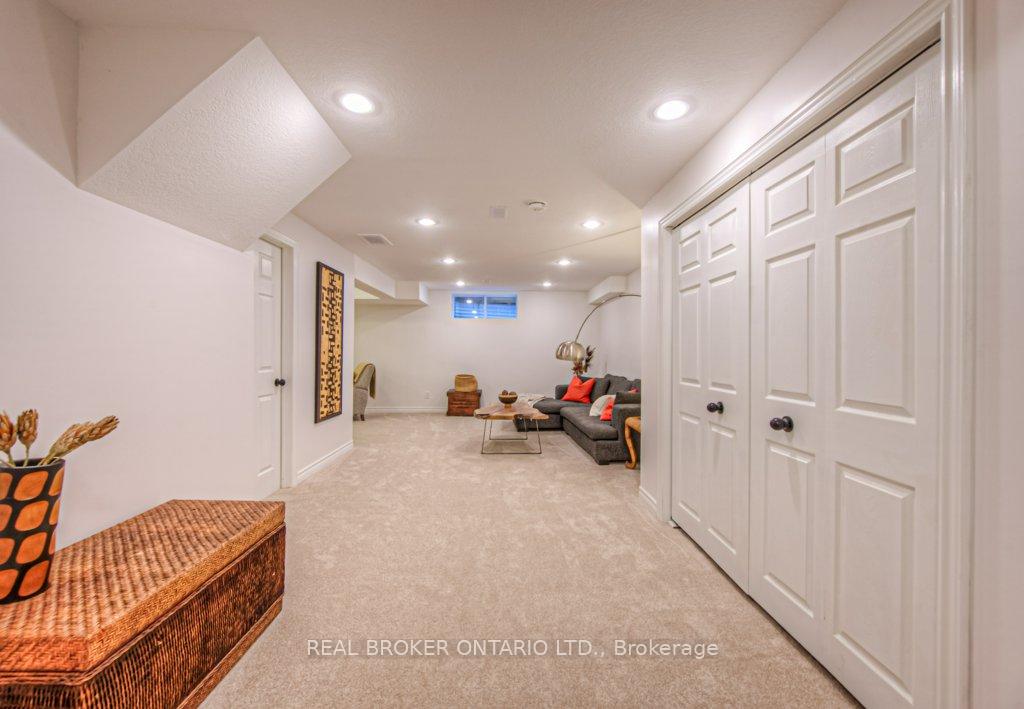 Photo 35 of 511 Mariner Drive, Waterloo — HOMEH