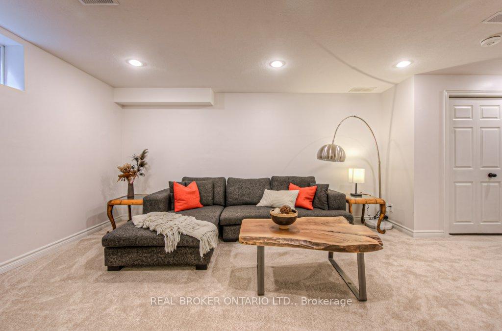 Photo 39 of 511 Mariner Drive, Waterloo — HOMEH