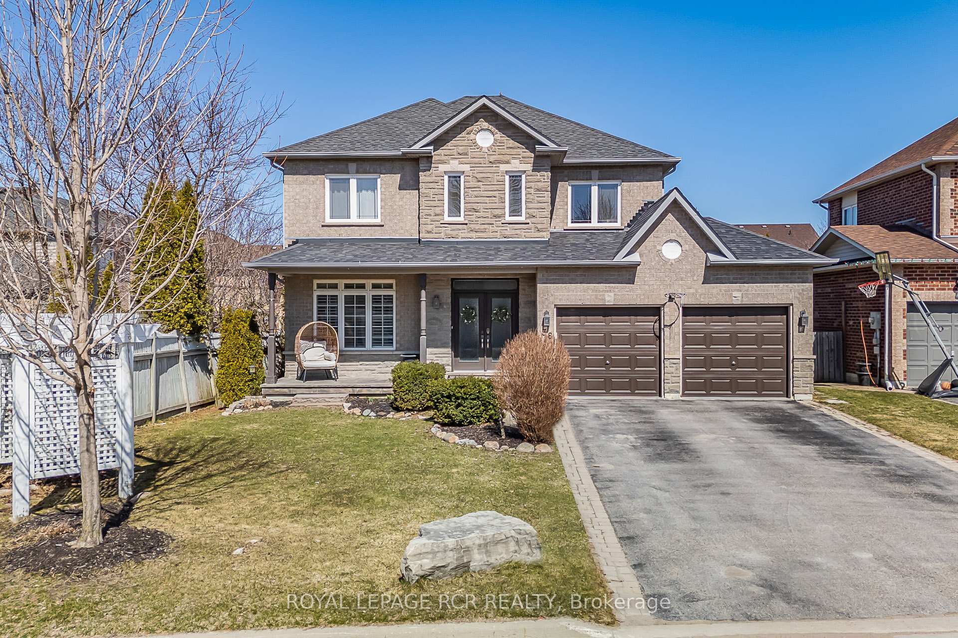 Photo 1 of 38 Brownscombe Crescent, Uxbridge — HOMEH