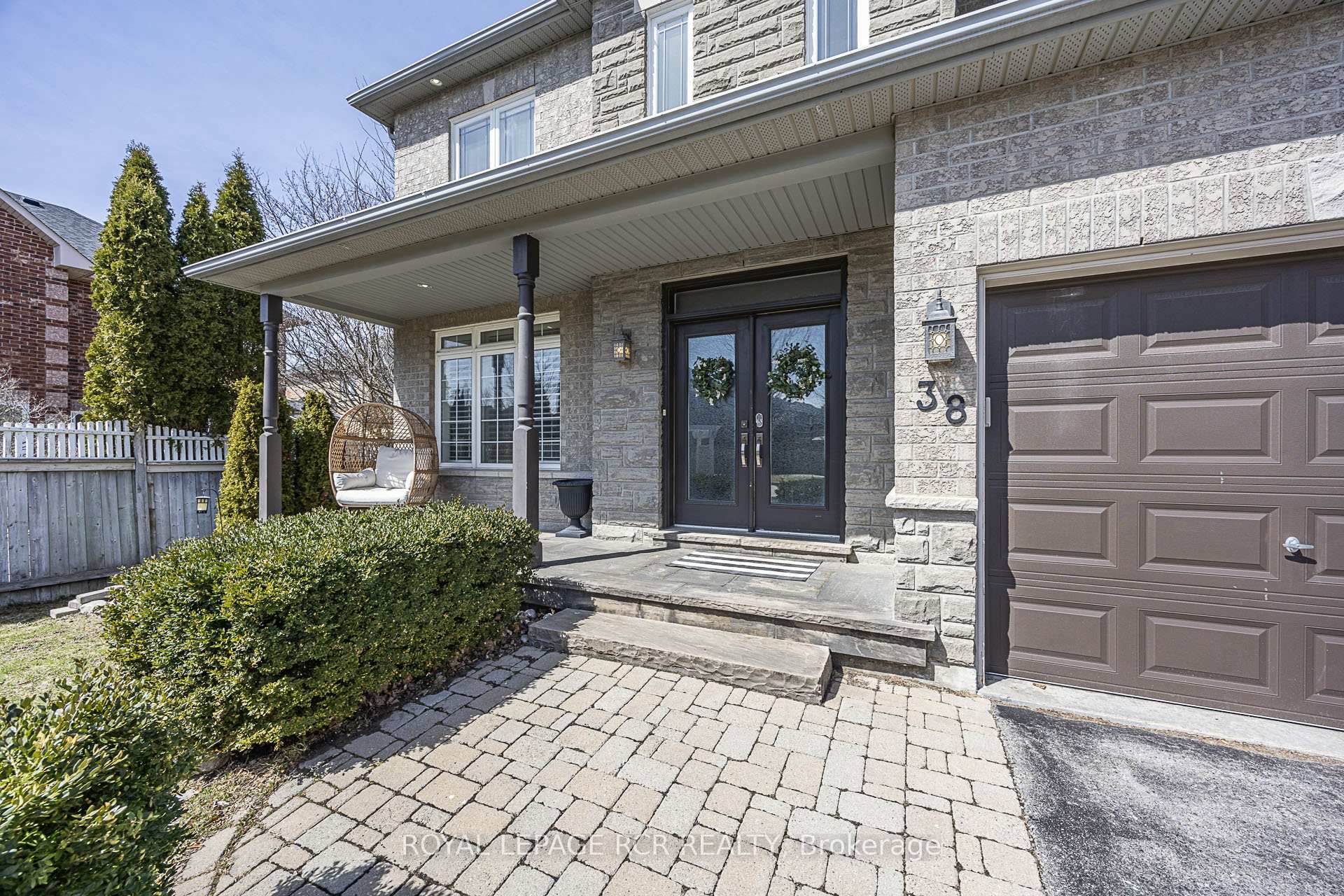 Photo 7 of 38 Brownscombe Crescent, Uxbridge — HOMEH