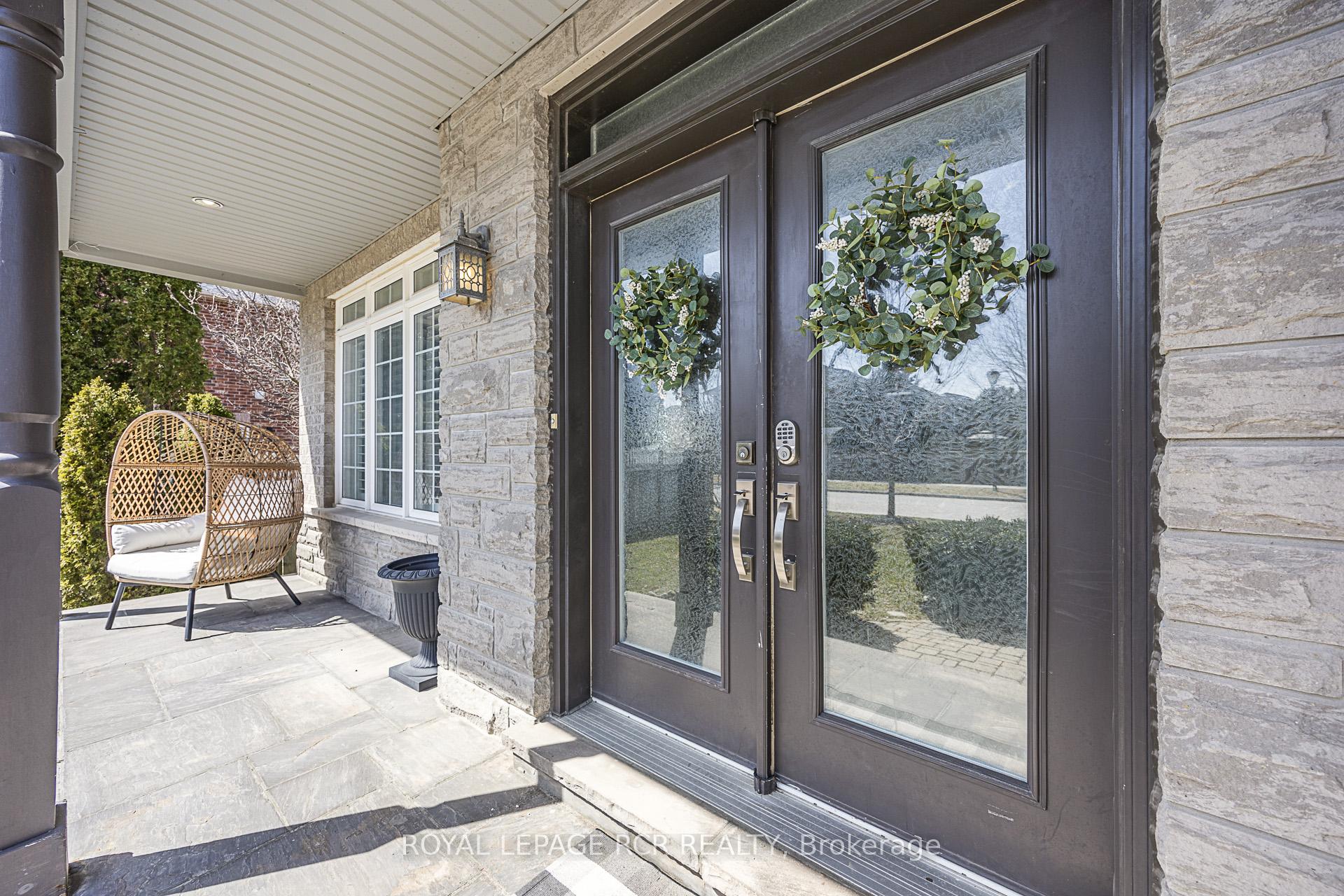 Photo 8 of 38 Brownscombe Crescent, Uxbridge — HOMEH