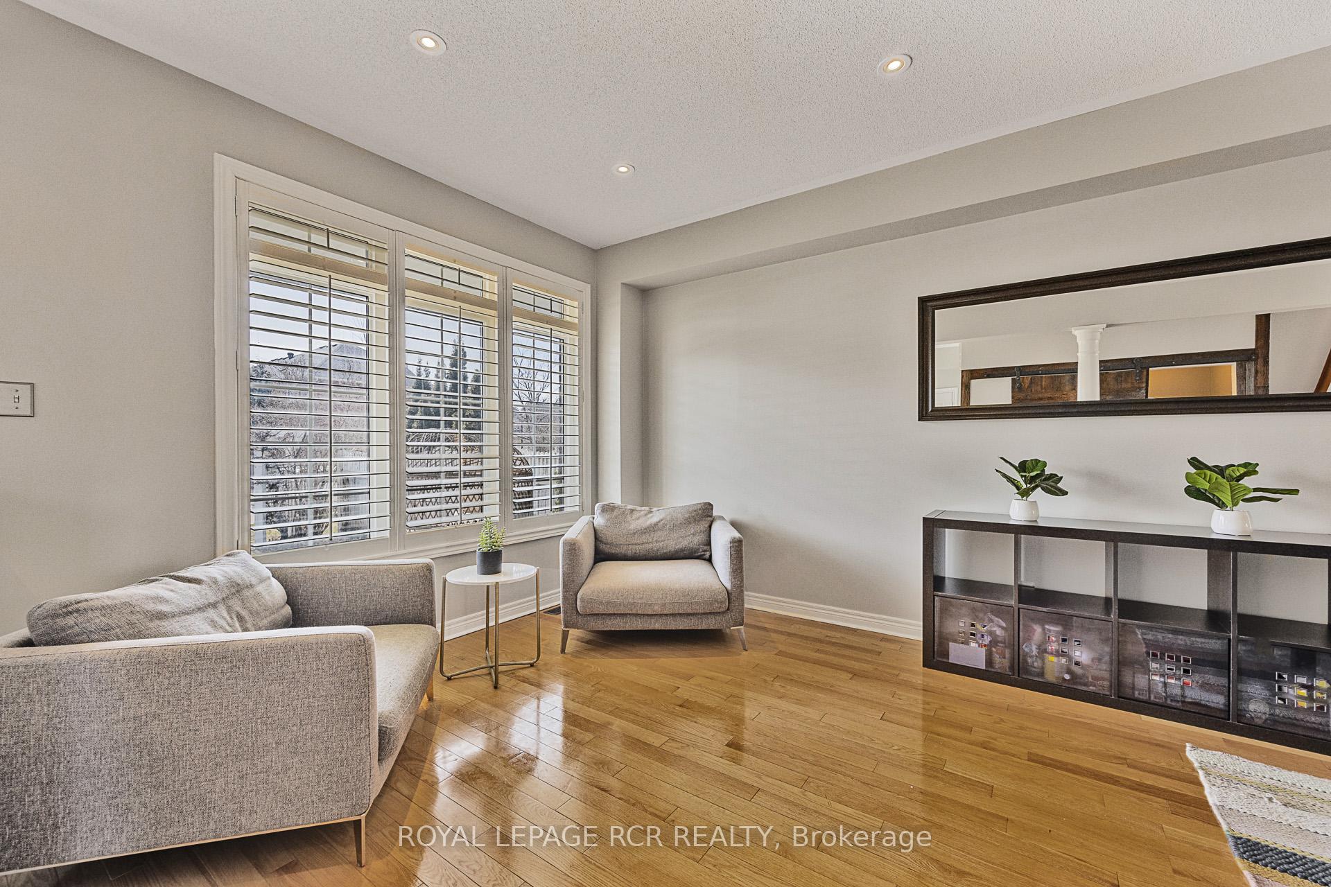 Photo 10 of 38 Brownscombe Crescent, Uxbridge — HOMEH