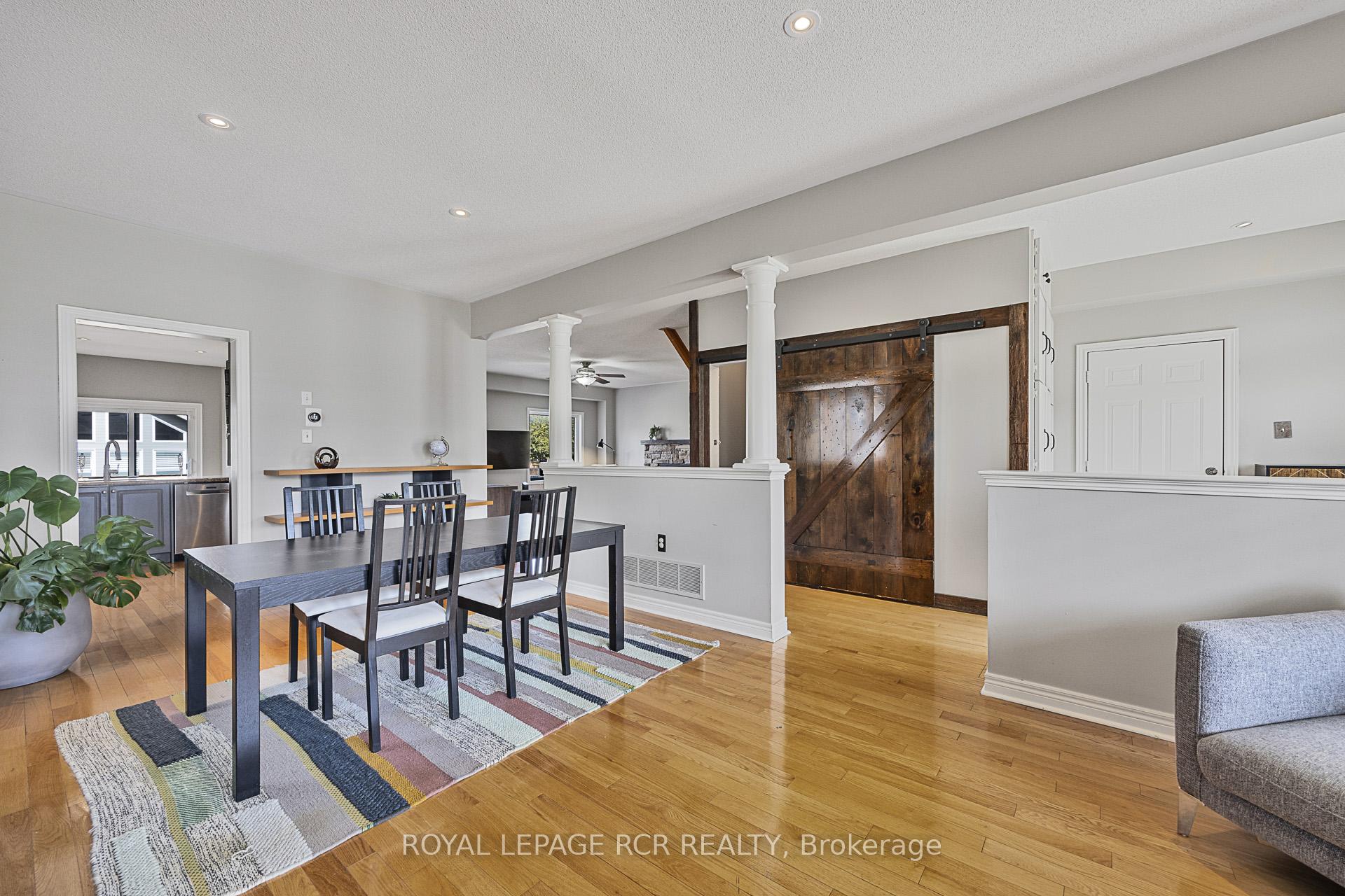 Photo 12 of 38 Brownscombe Crescent, Uxbridge — HOMEH