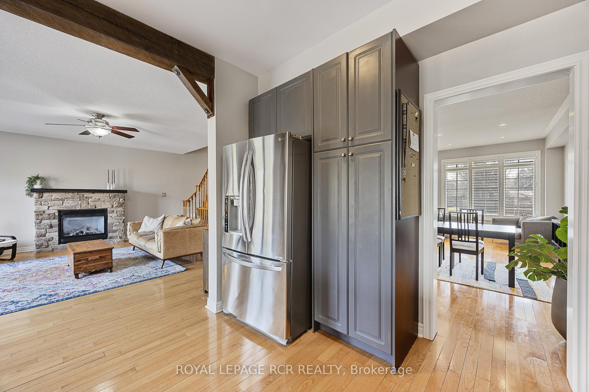 Photo 17 of 38 Brownscombe Crescent, Uxbridge — HOMEH