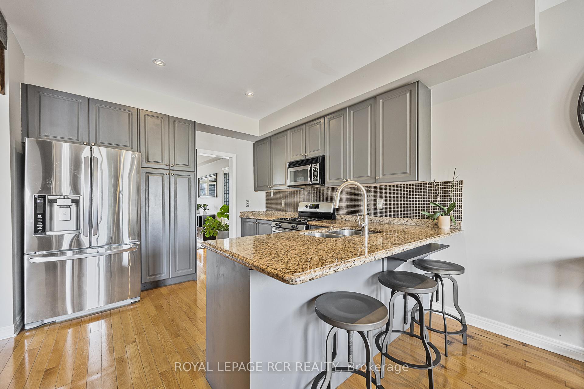 Photo 20 of 38 Brownscombe Crescent, Uxbridge — HOMEH