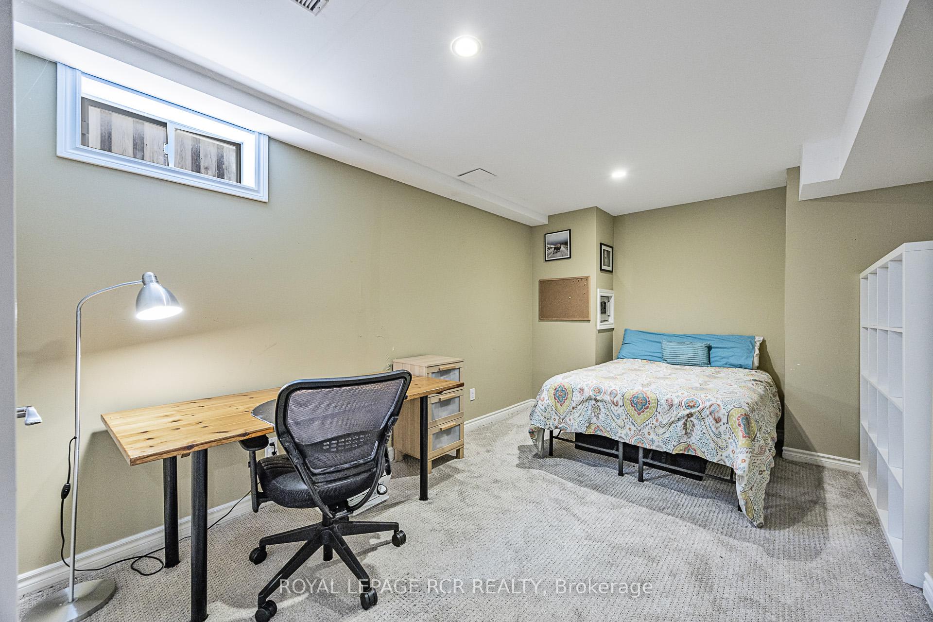 Photo 41 of 38 Brownscombe Crescent, Uxbridge — HOMEH