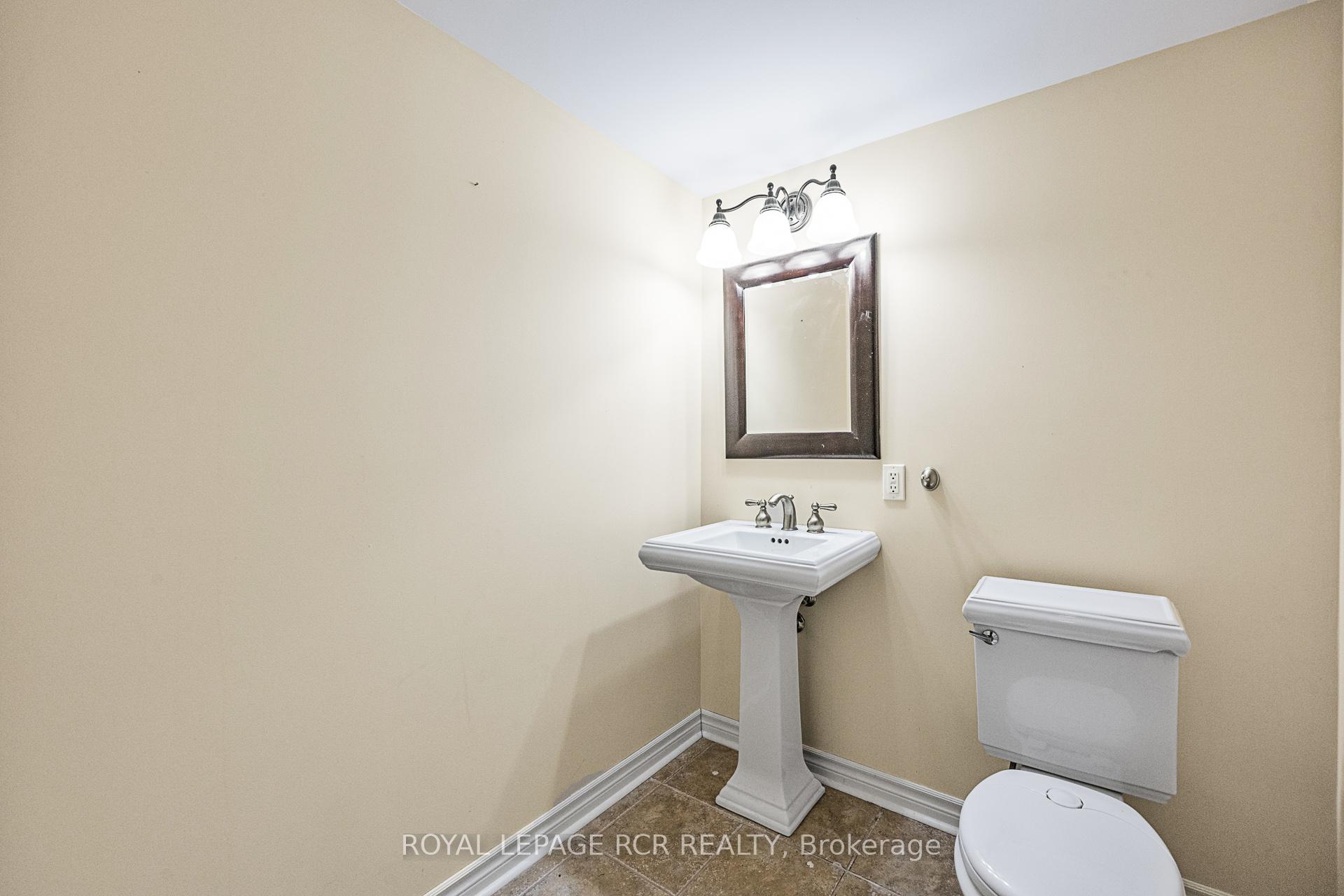 Photo 42 of 38 Brownscombe Crescent, Uxbridge — HOMEH