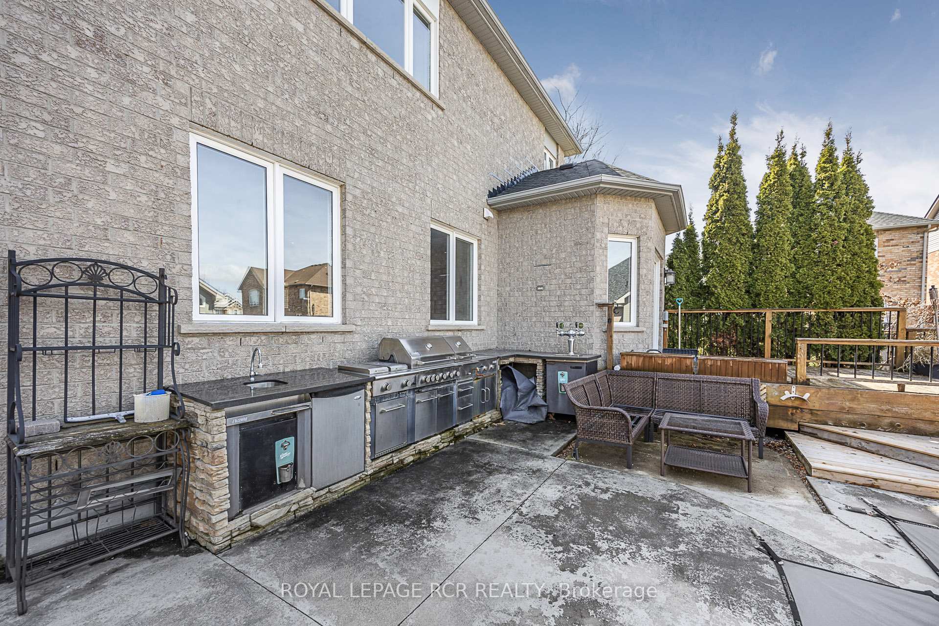 Photo 47 of 38 Brownscombe Crescent, Uxbridge — HOMEH