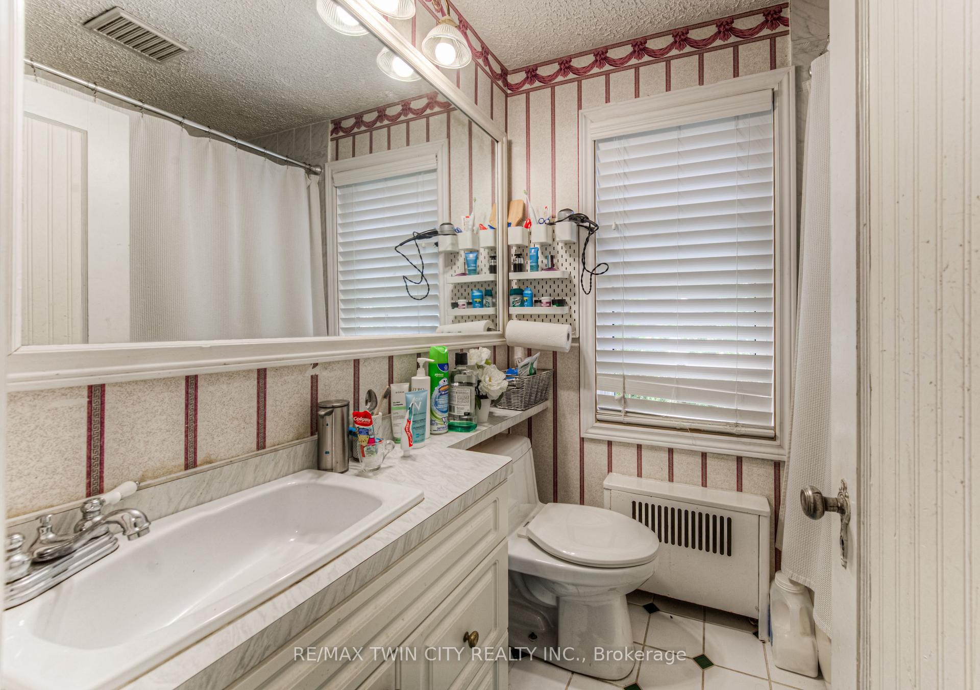 Photo 12 of 250 Bridgeport Road E, Waterloo — HOMEH