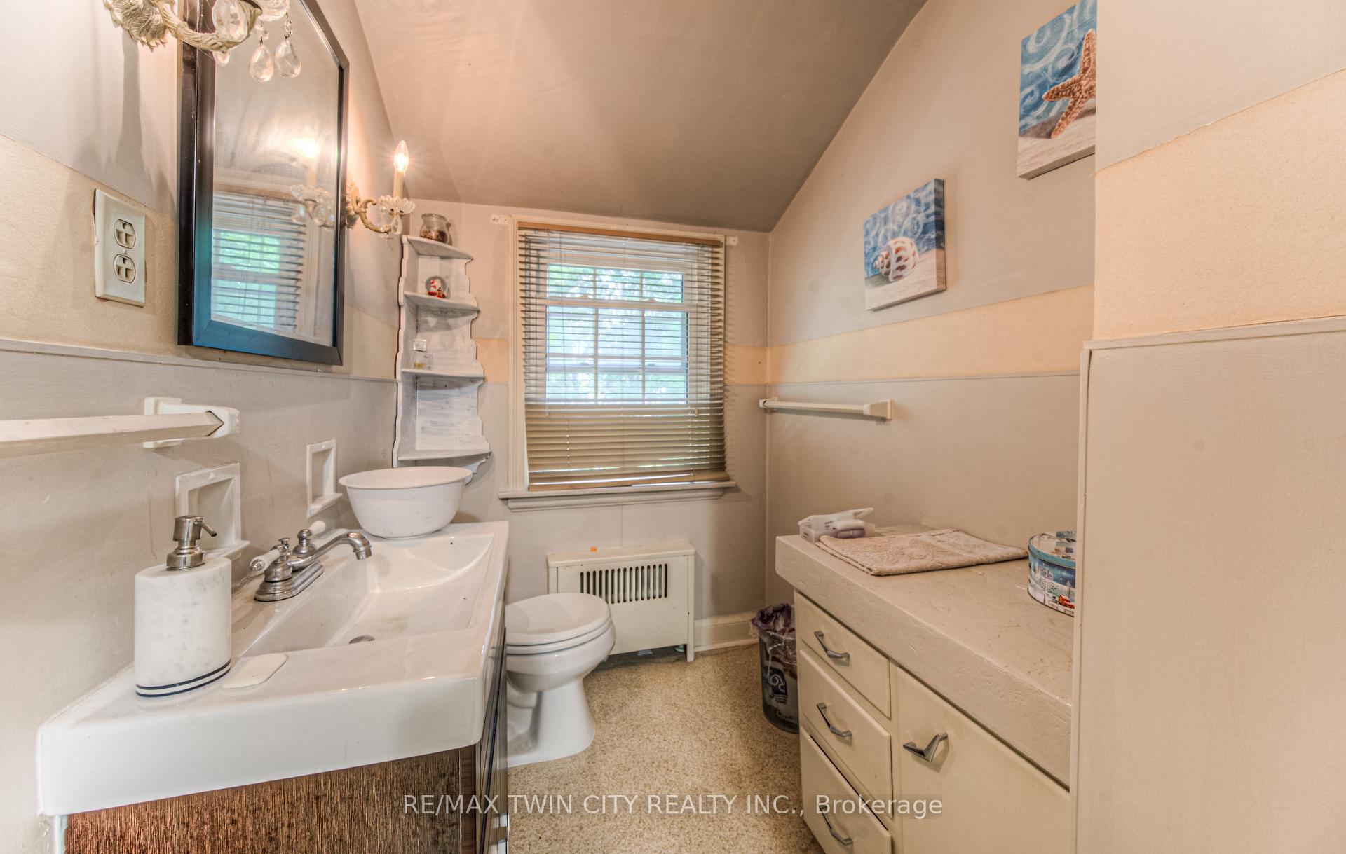 Photo 14 of 250 Bridgeport Road E, Waterloo — HOMEH