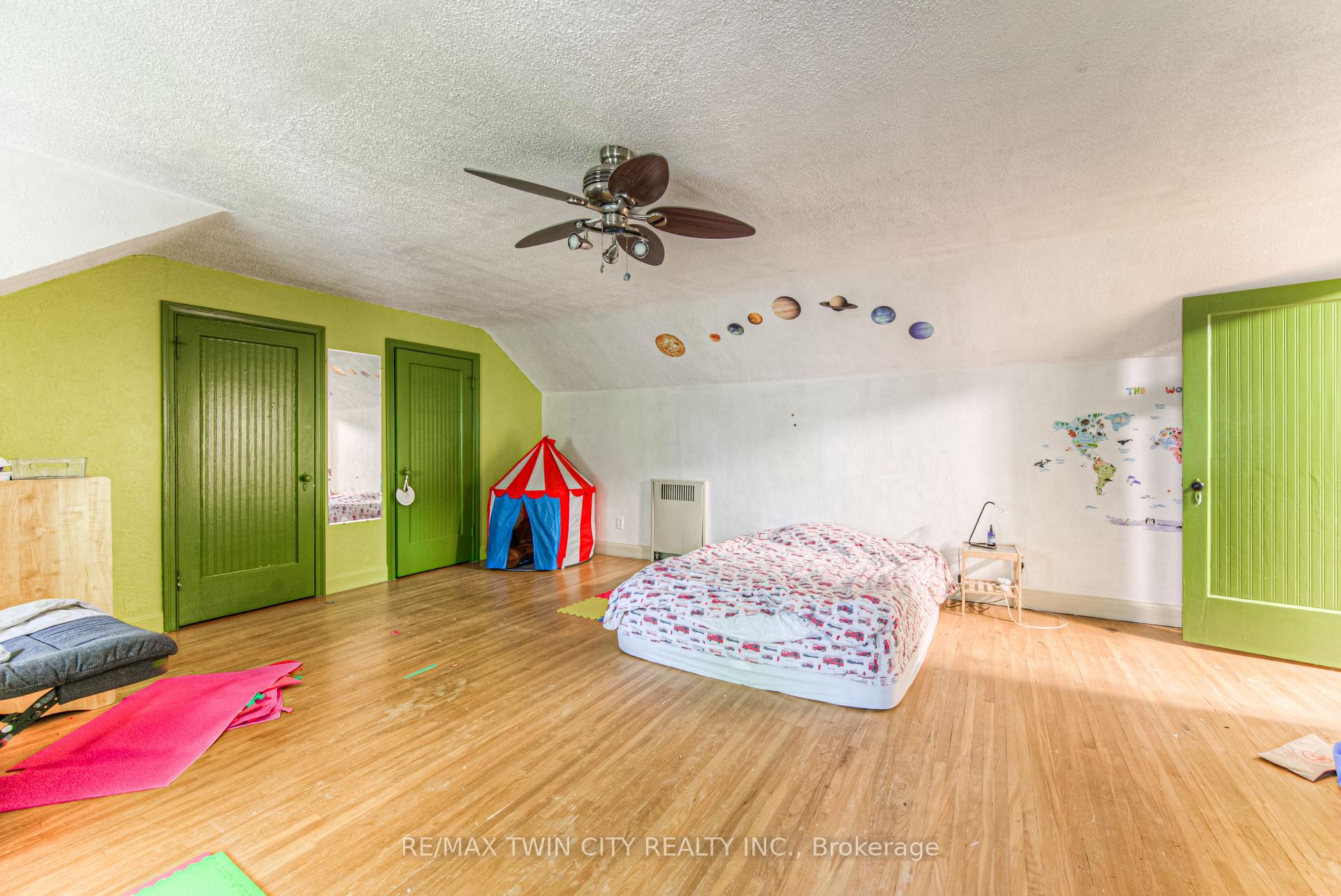 Photo 16 of 250 Bridgeport Road E, Waterloo — HOMEH