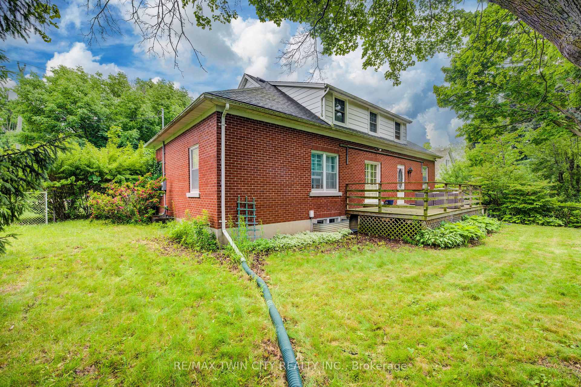 Photo 24 of 250 Bridgeport Road E, Waterloo — HOMEH