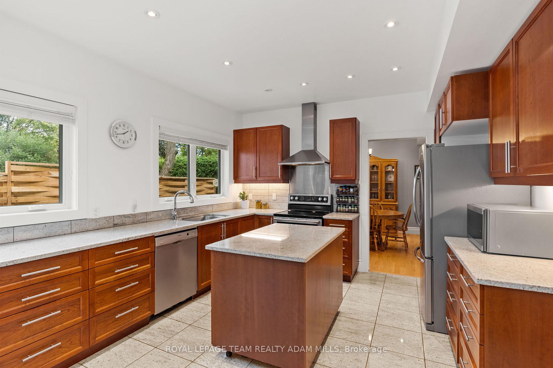 Photo 11 of 1481 Orchard Avenue, Ottawa, Alta Vista — HOMEH