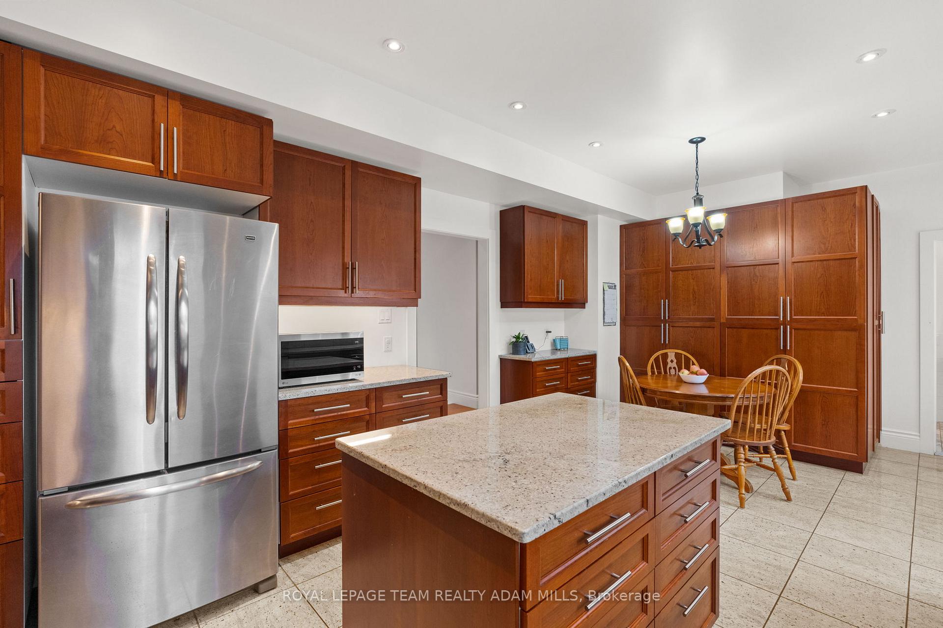 Photo 12 of 1481 Orchard Avenue, Ottawa, Alta Vista — HOMEH