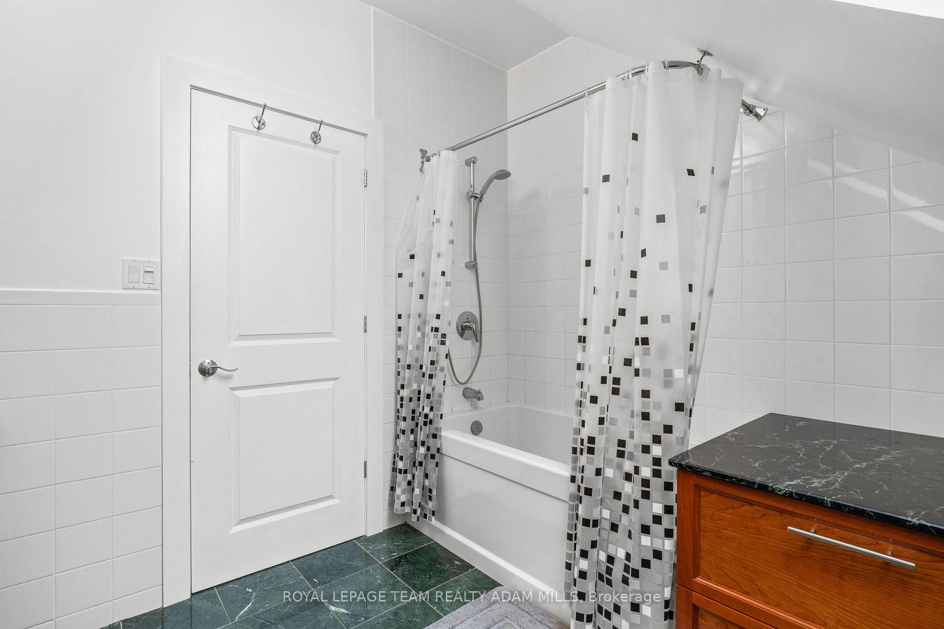 Photo 27 of 1481 Orchard Avenue, Ottawa, Alta Vista — HOMEH